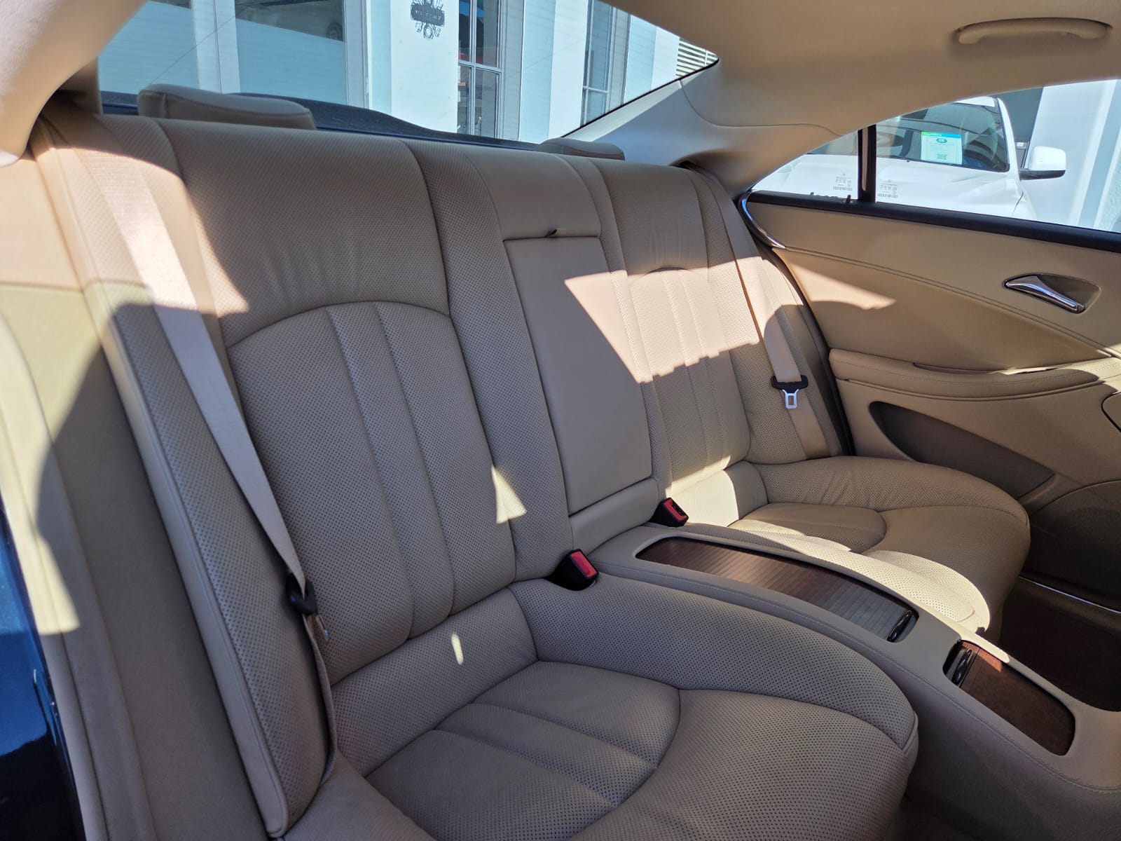 MERCEDES-BENZ CLS 350 7G-Tronic-image-14