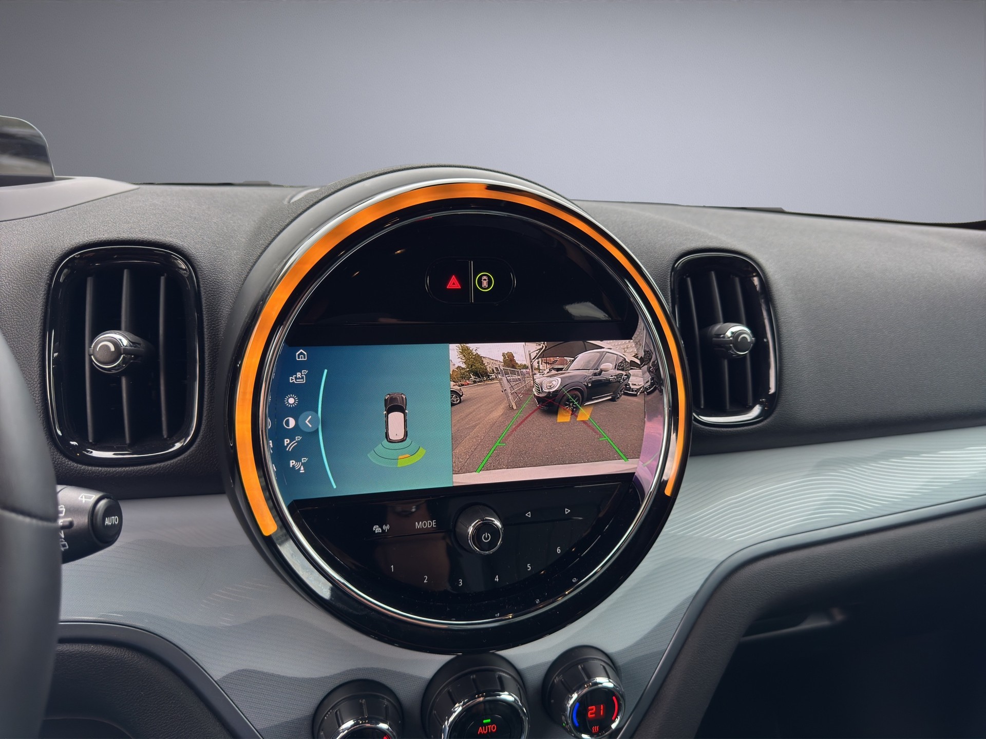 MINI Countryman Cooper Untamed Edition ALL4 Steptronic-image-14