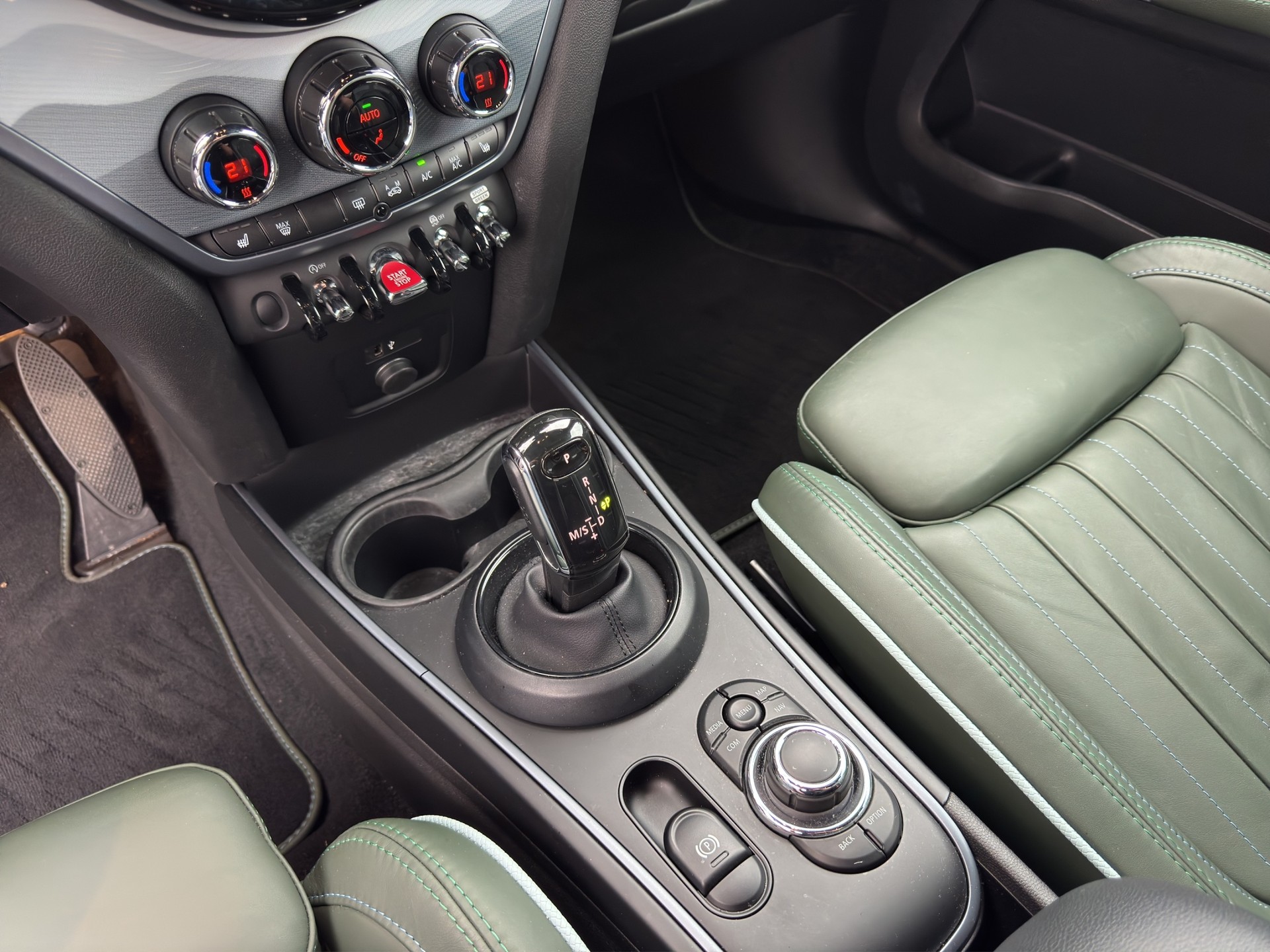 MINI Countryman Cooper Untamed Edition ALL4 Steptronic-image-13