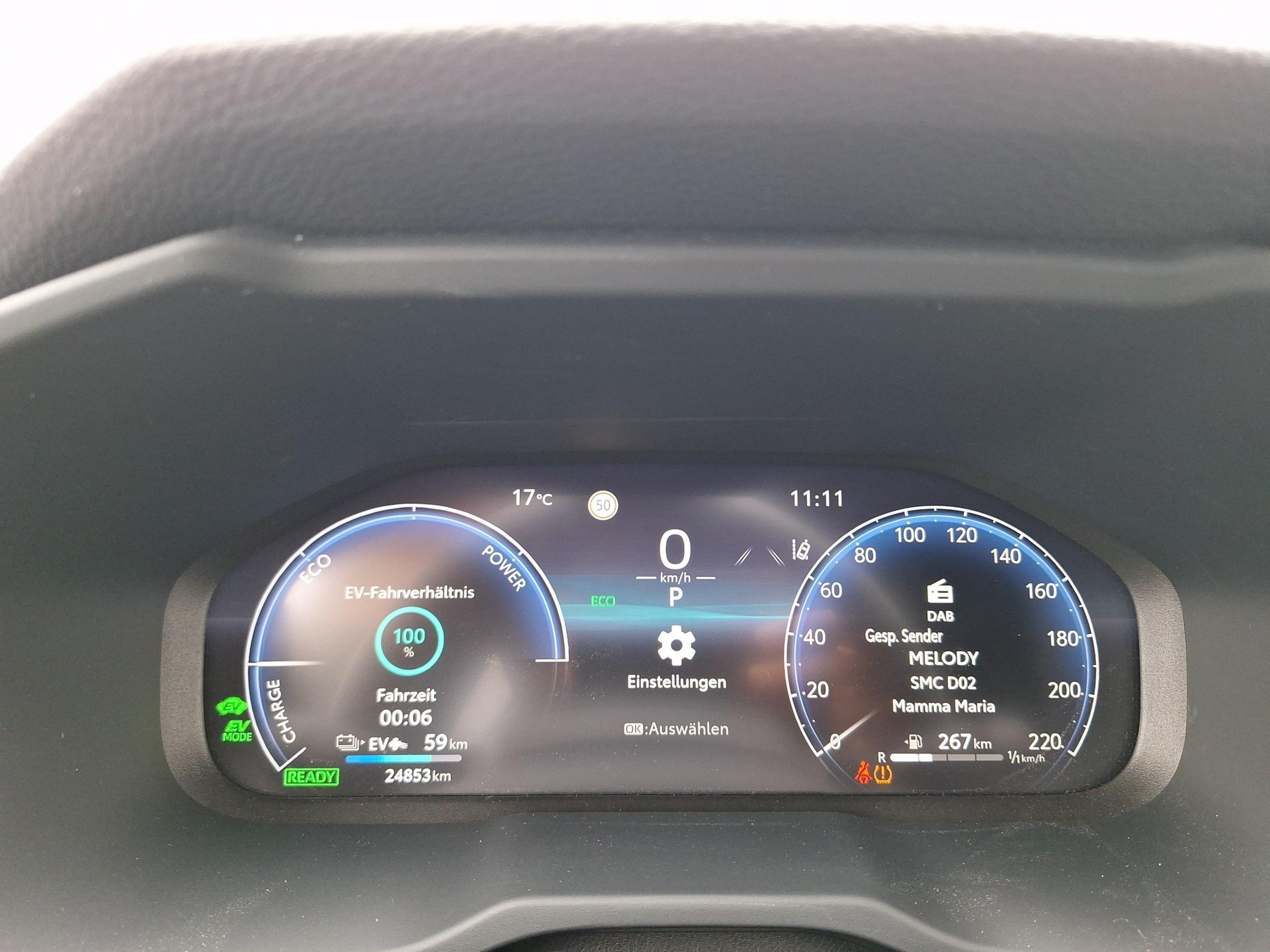 TOYOTA RAV4 2.5 Plug-In-Hybrid Platinum-image-14