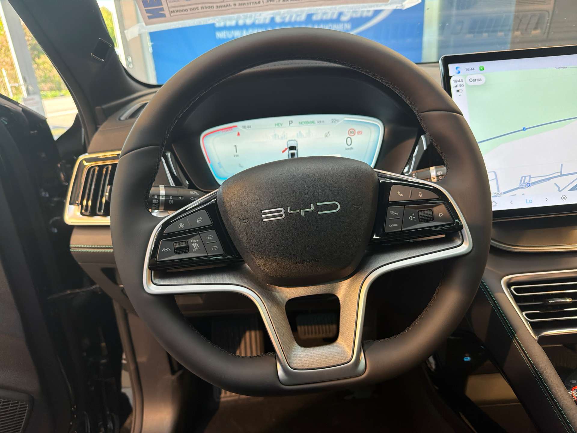 BYD Seal U DM-i Design AWD 324PS Automat-image-15