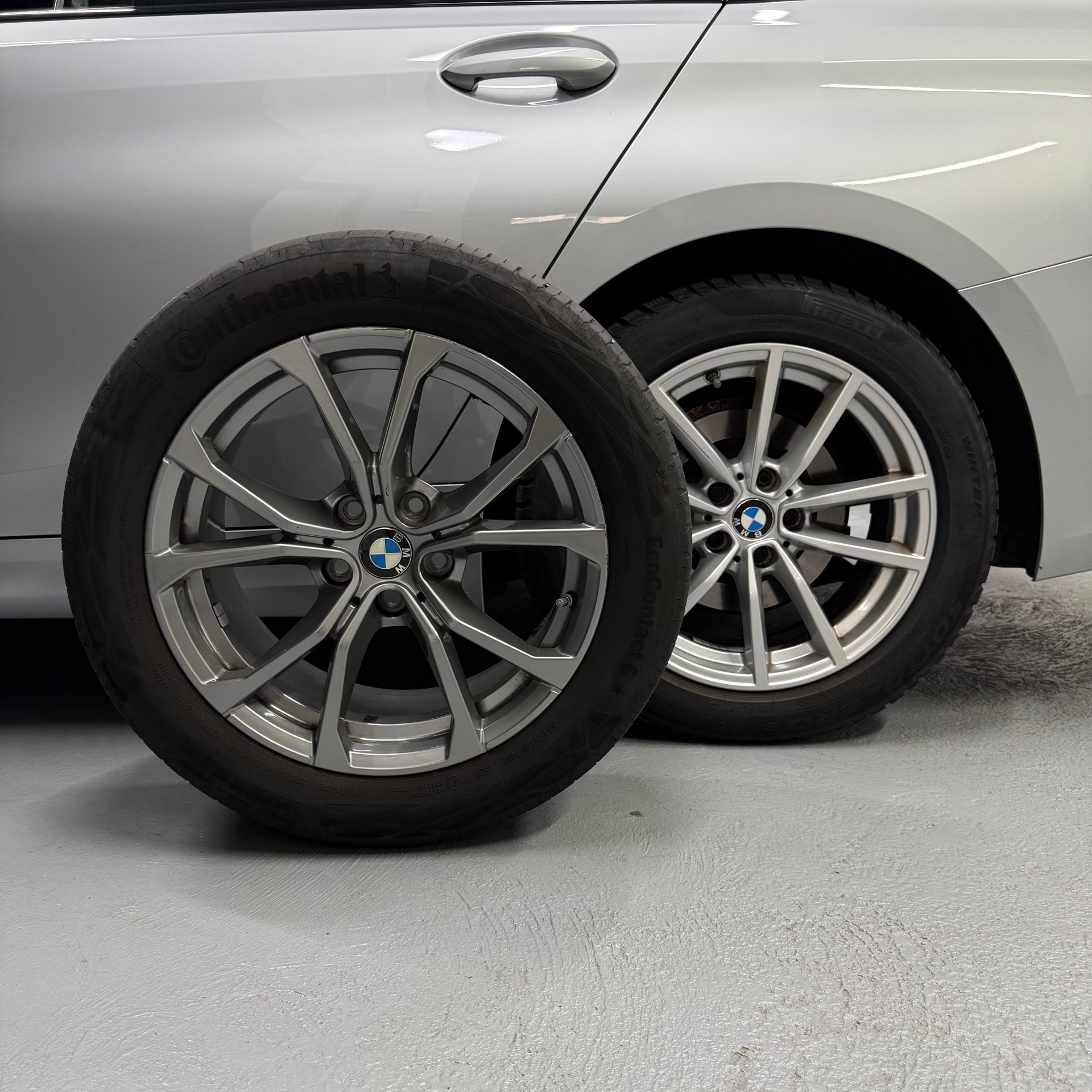 BMW 320d xDrive 48V Touring Sport Line Steptronic-image-6