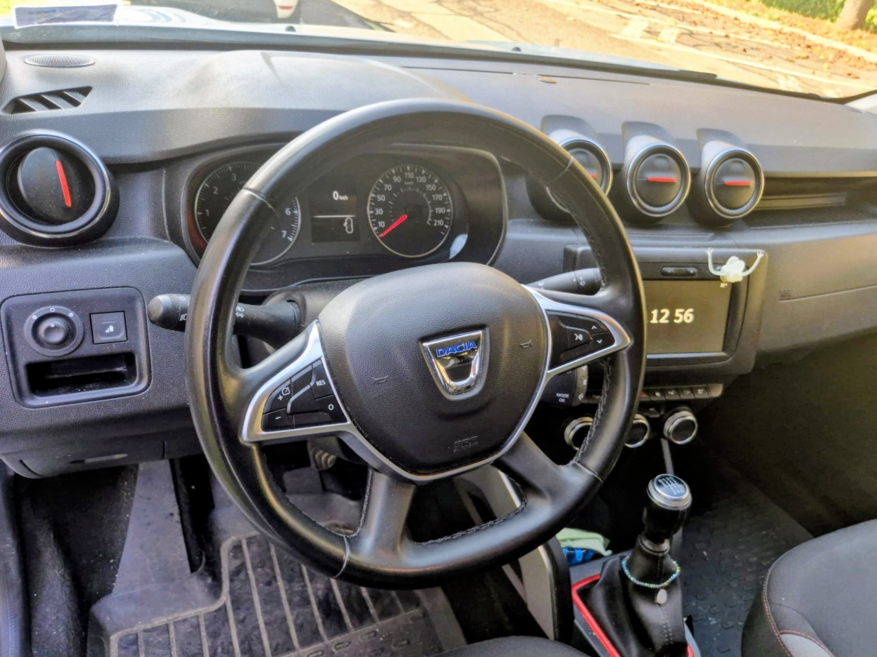 DACIA 1.3 TCe 150 Ultimate 4WD-image-2