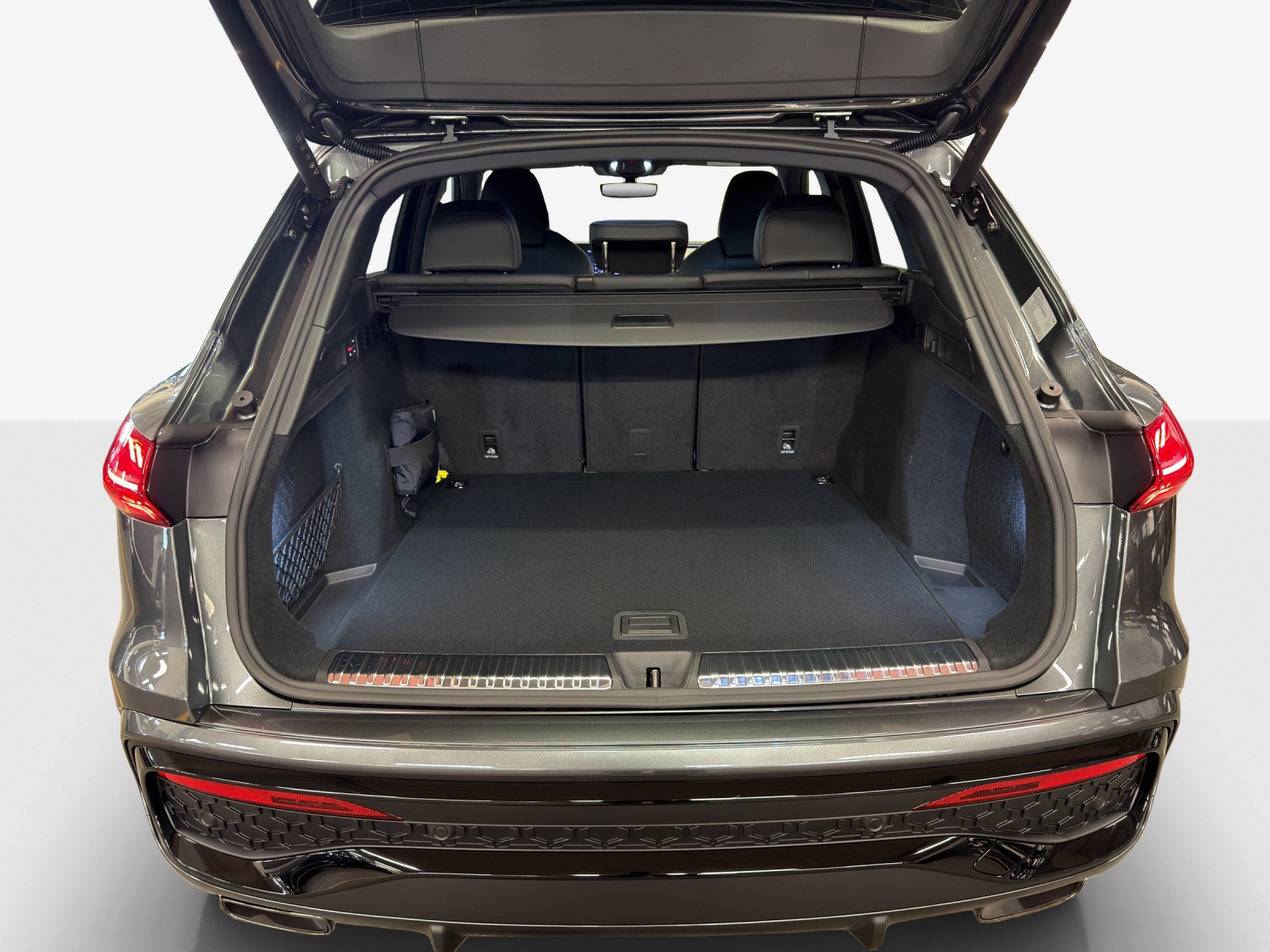 AUDI Q5 TFSI quatto 200 kW S-tronic-image-12