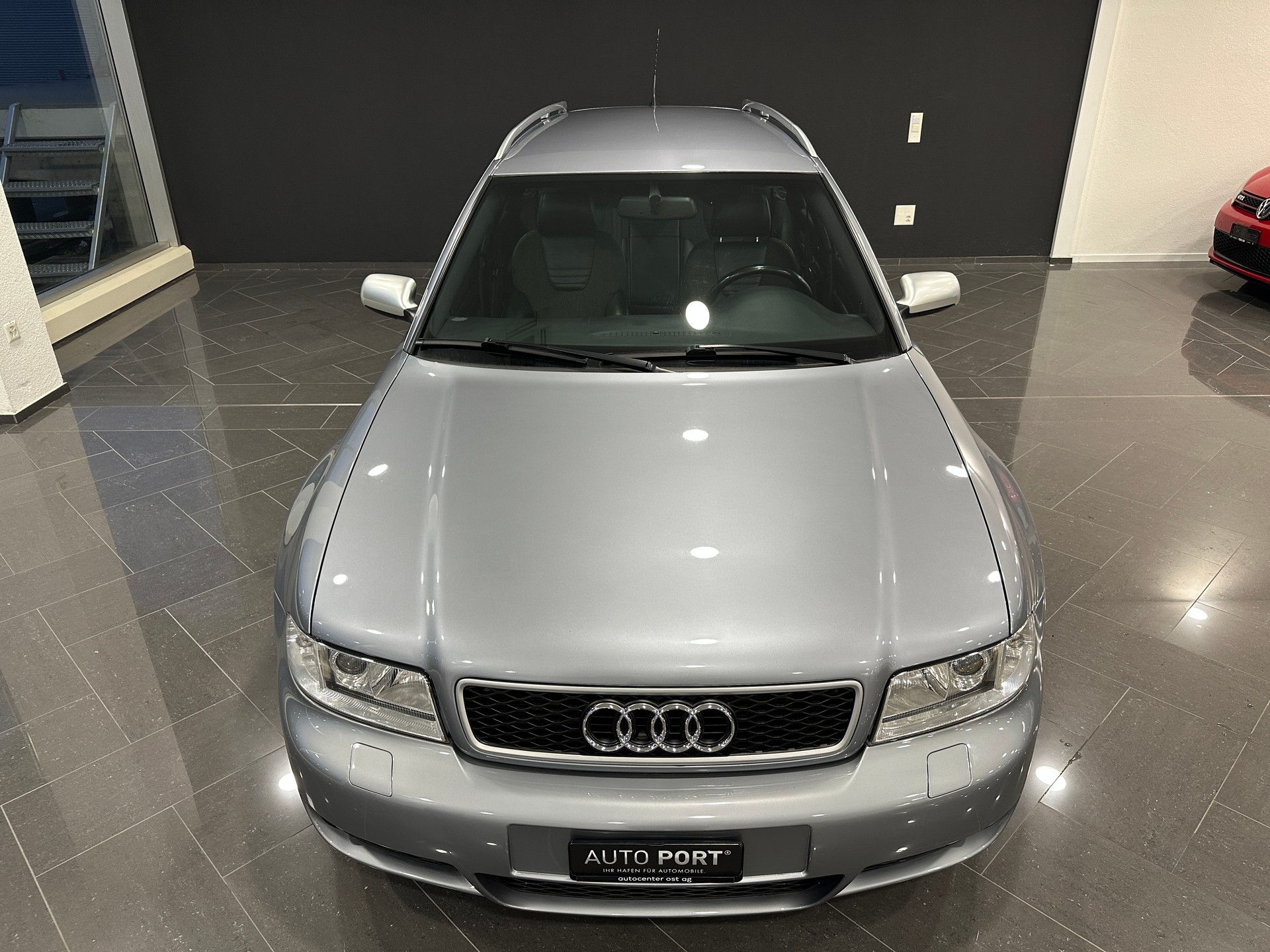 AUDI RS4 Avant quattro-image-12