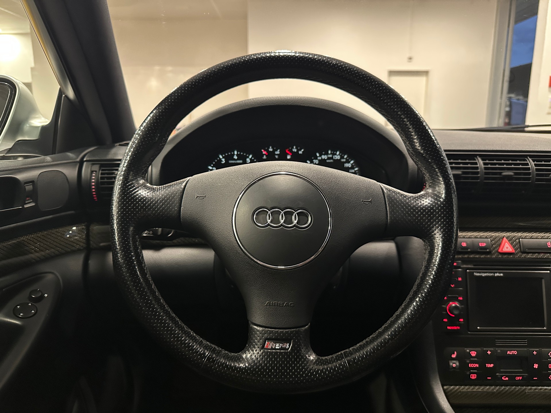 AUDI RS4 Avant quattro-image-23