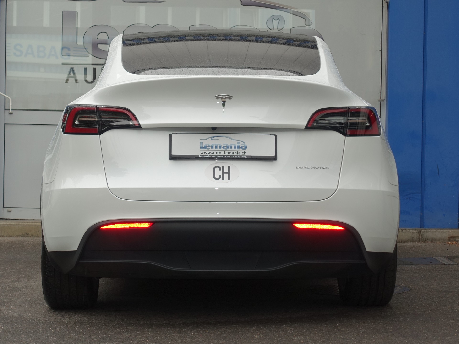 TESLA Model Y Long Range-image-7