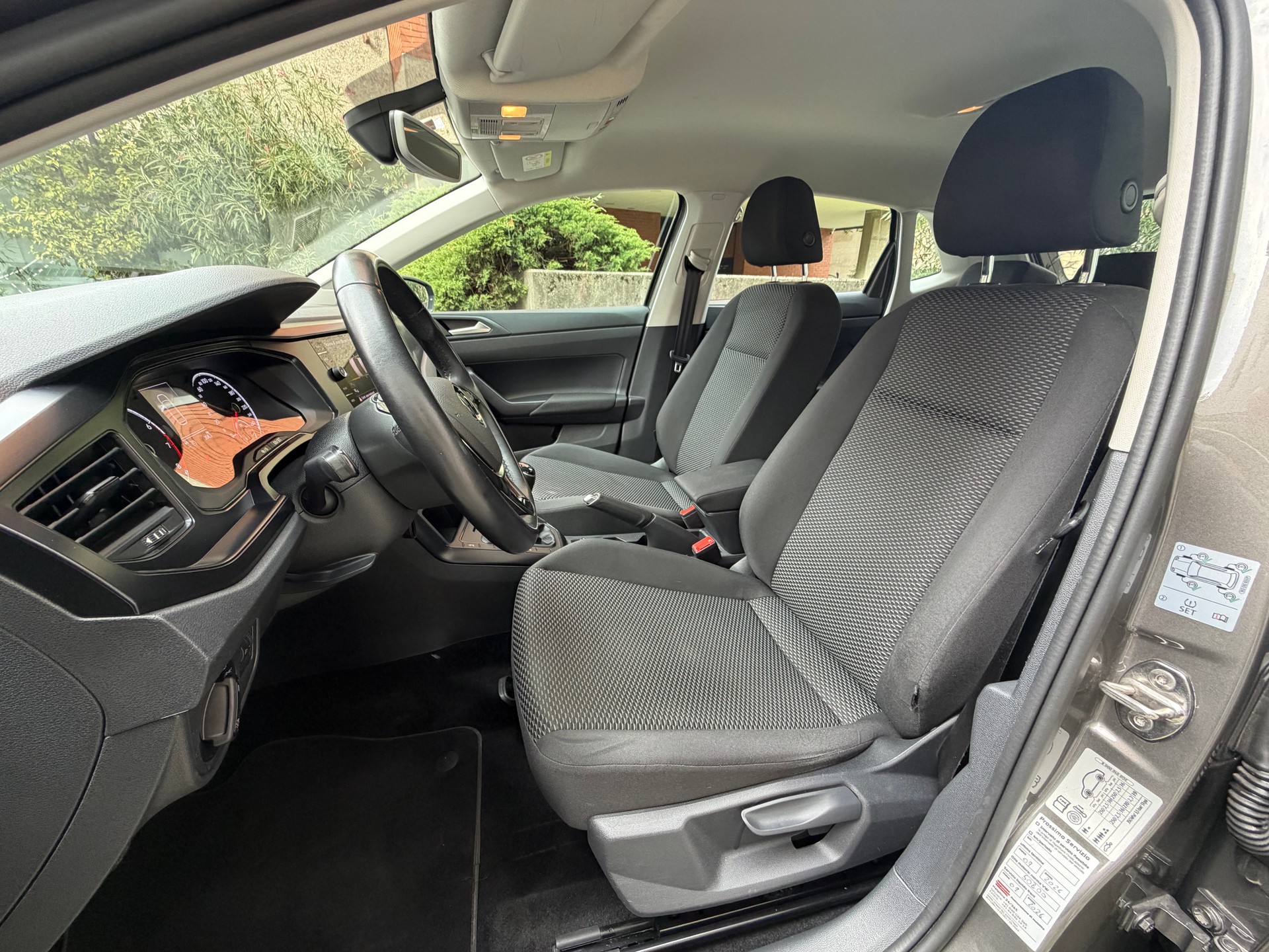 VW Polo 1.0 BMT Comfortline-image-6