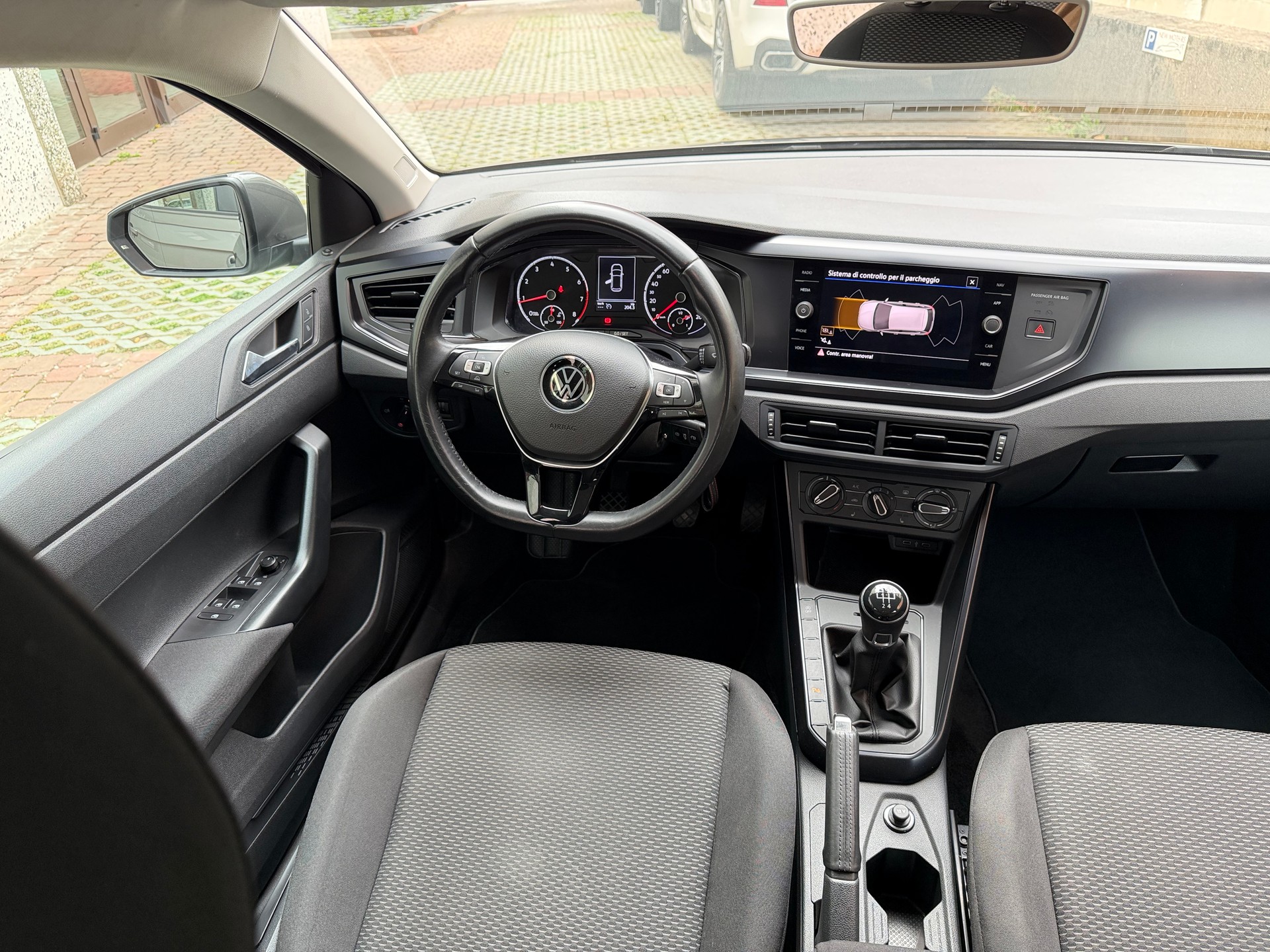 VW Polo 1.0 BMT Comfortline-image-8