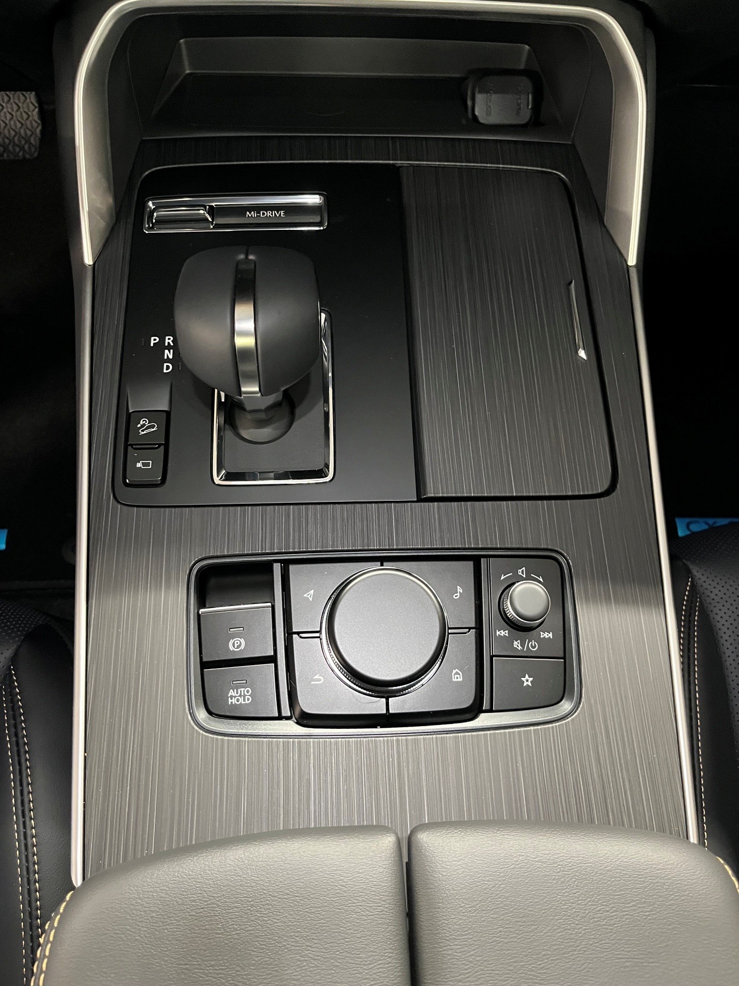 MAZDA CX-80 e-Skyactiv D254 MHEV AWD Homura Plus-image-12