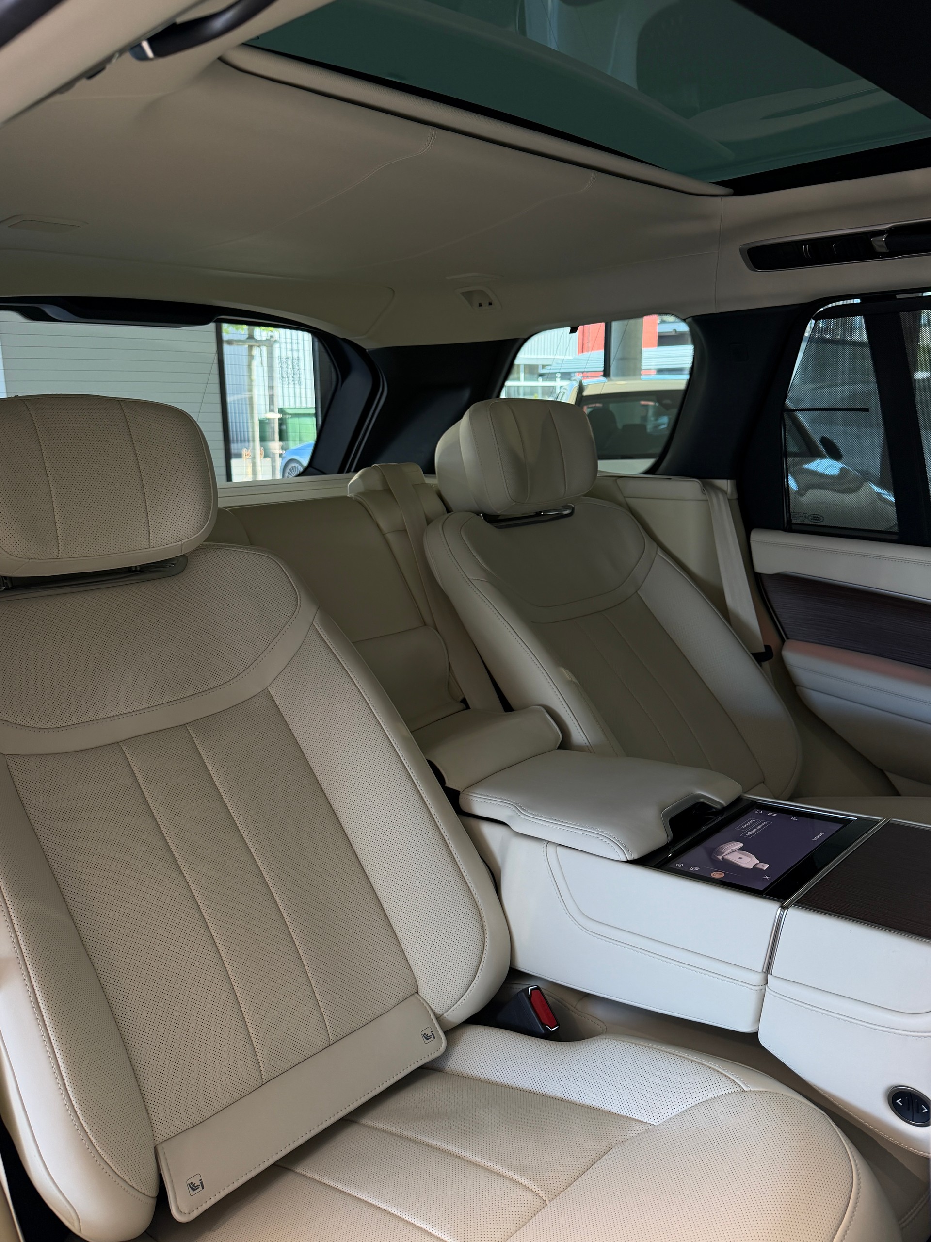 LAND ROVER Range Rover P400 I6 3.0 MHEV Autobiography Automatic-image-14
