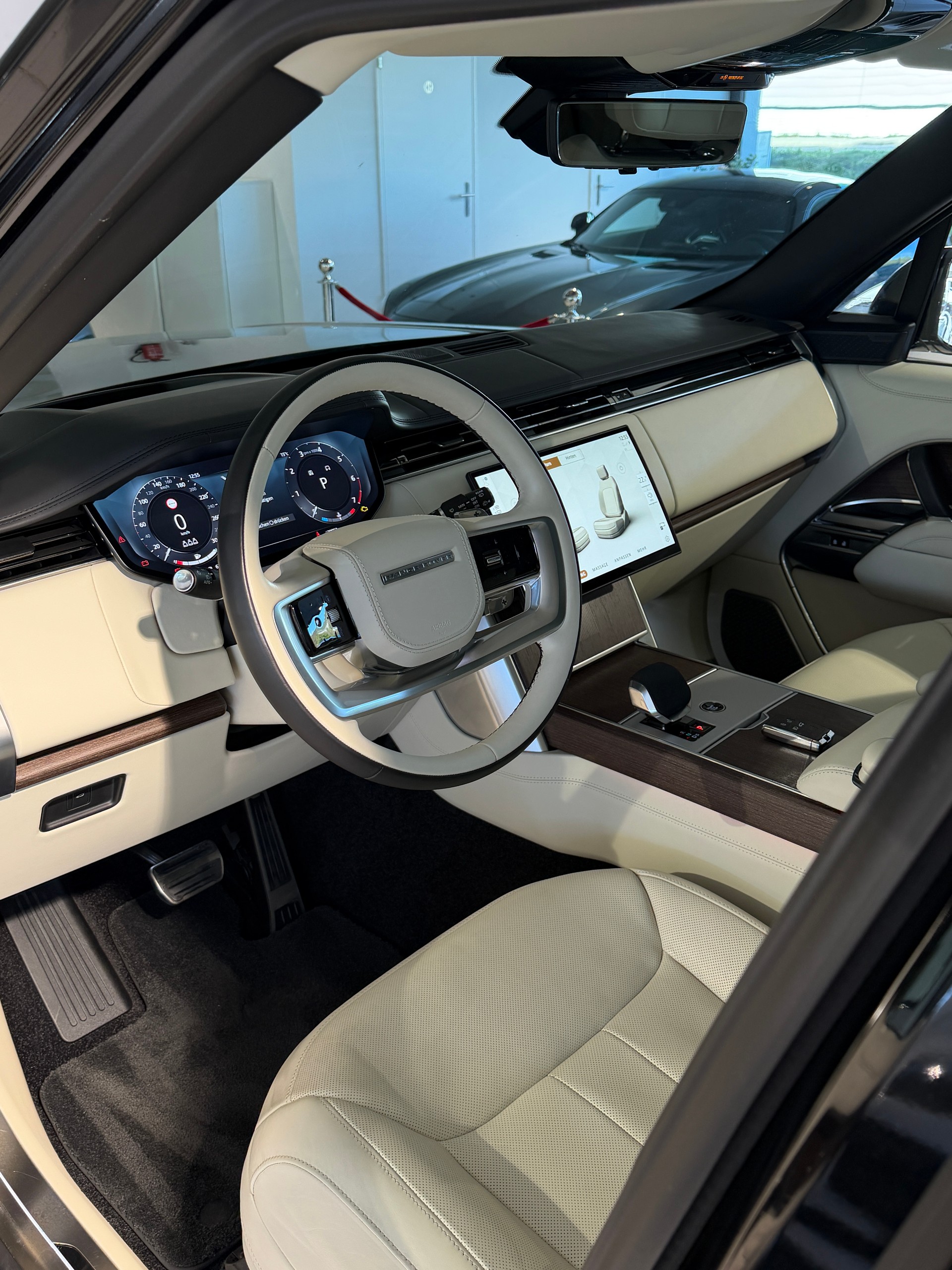 LAND ROVER Range Rover P400 I6 3.0 MHEV Autobiography Automatic-image-9