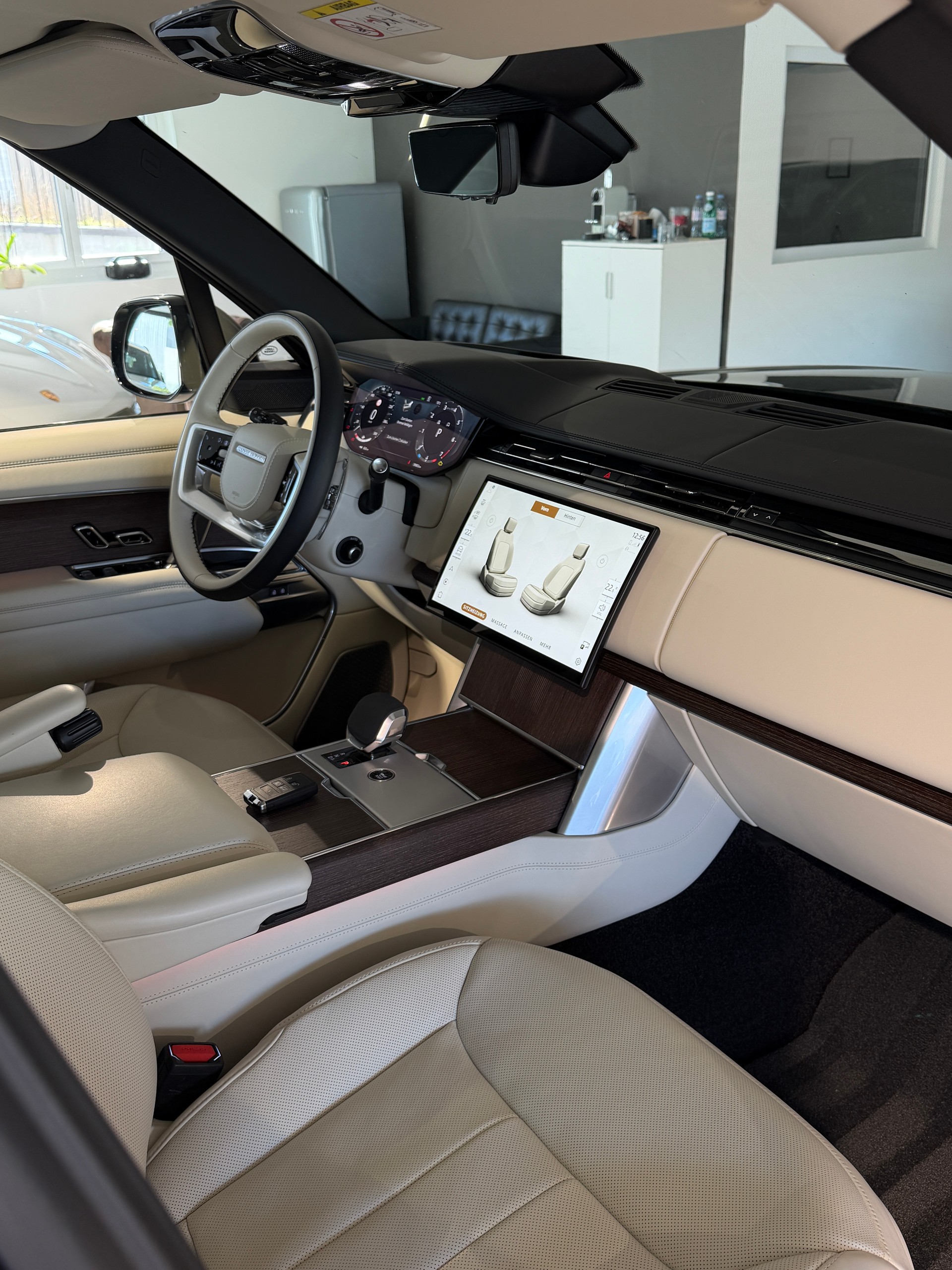 LAND ROVER Range Rover P400 I6 3.0 MHEV Autobiography Automatic-image-11