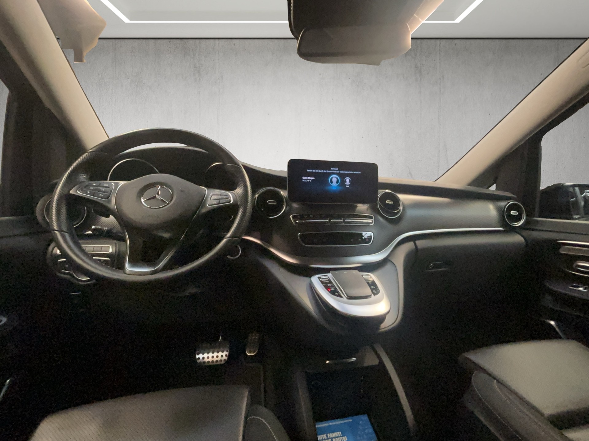 MERCEDES-BENZ V 300 d Swiss Edition kompakt 4Matic 9G-Tronic-image-7