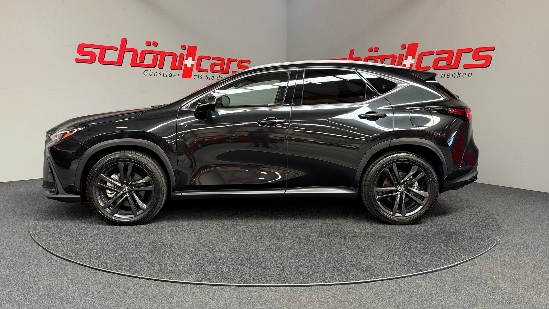 LEXUS NX 450h+ E-FOUR Comfort-image-2