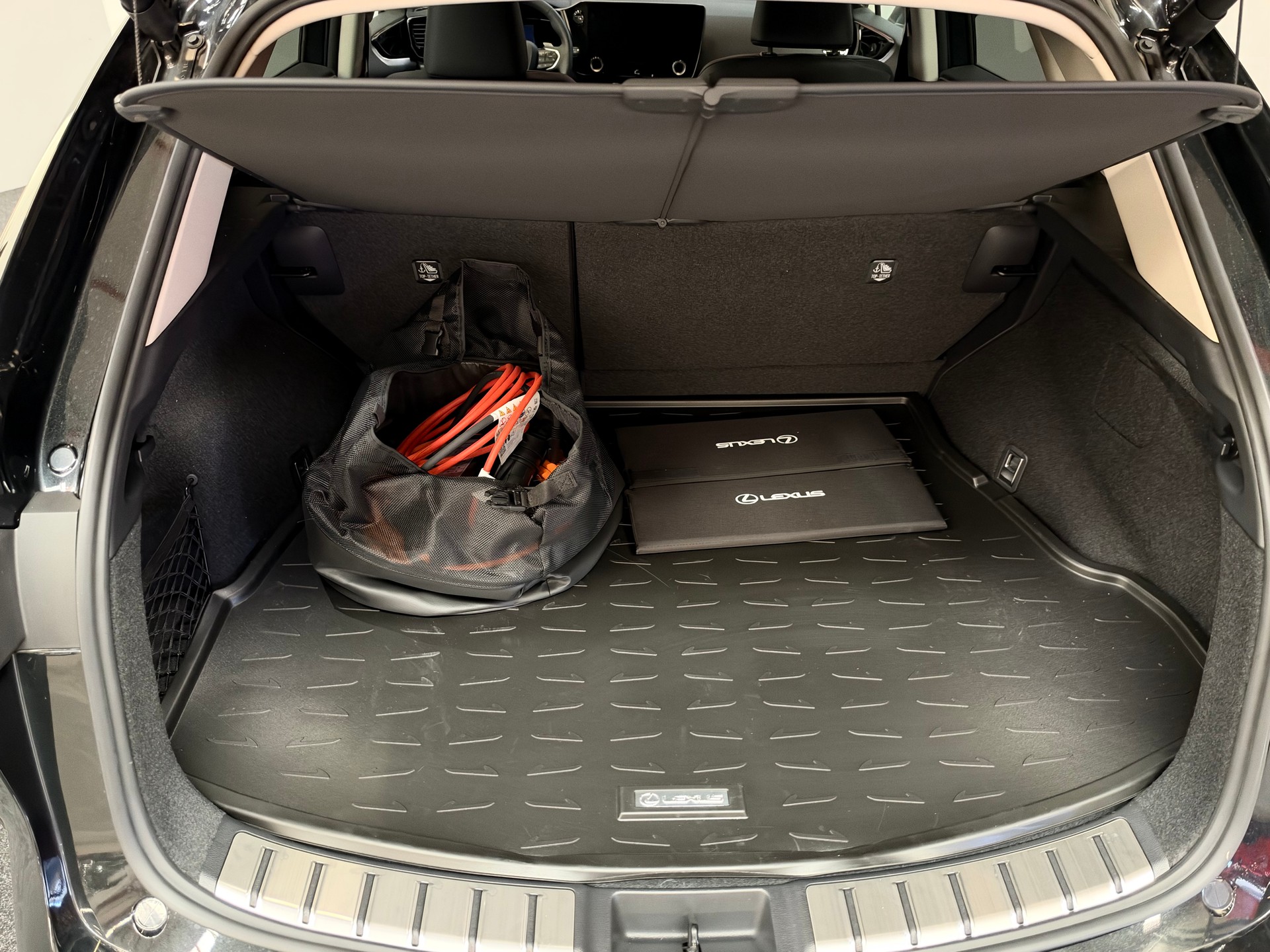 LEXUS NX 450h+ E-FOUR Comfort-image-10