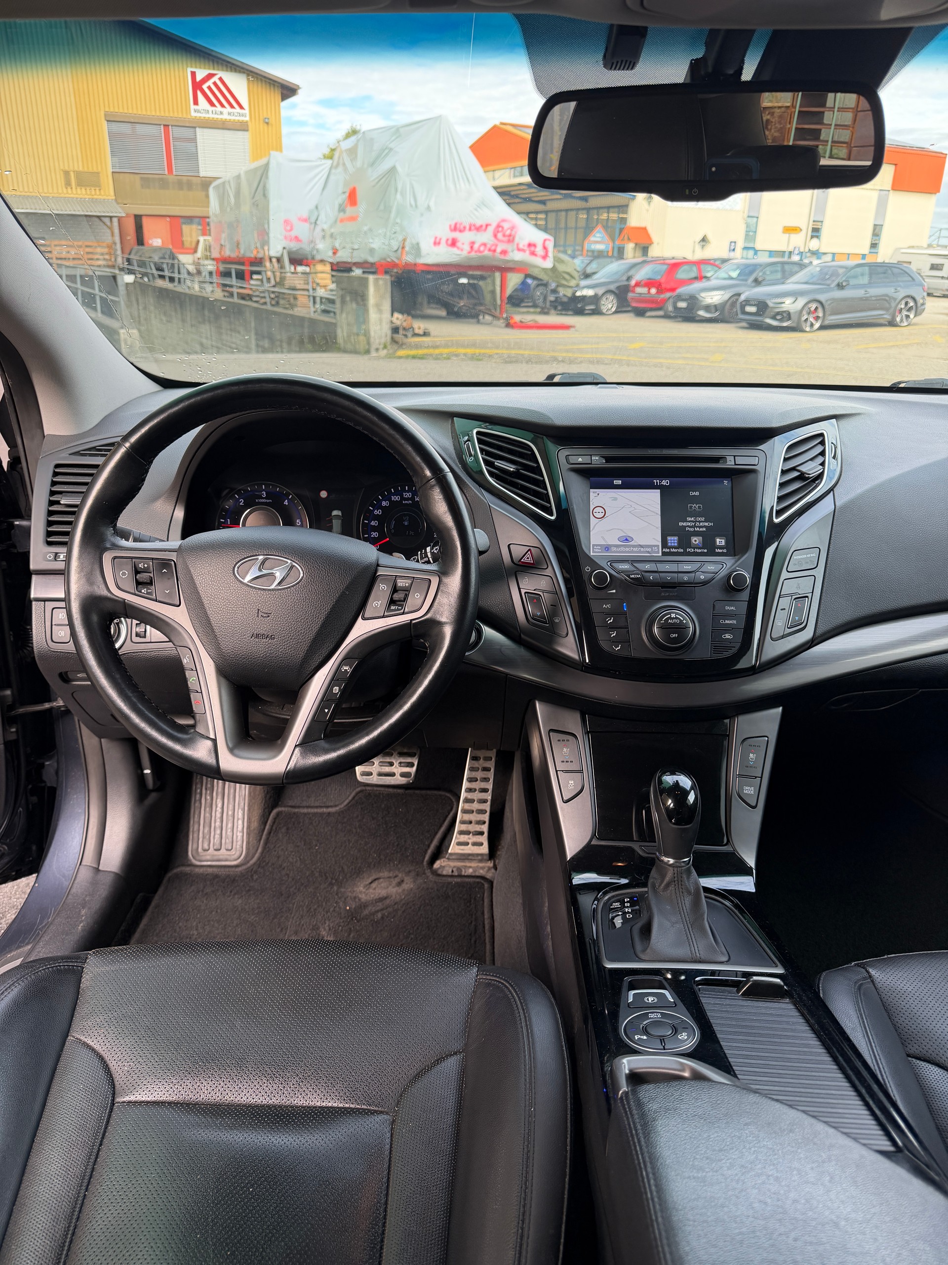 HYUNDAI i40 Wagon 1.7 CRDI Vertex Automatic-image-9