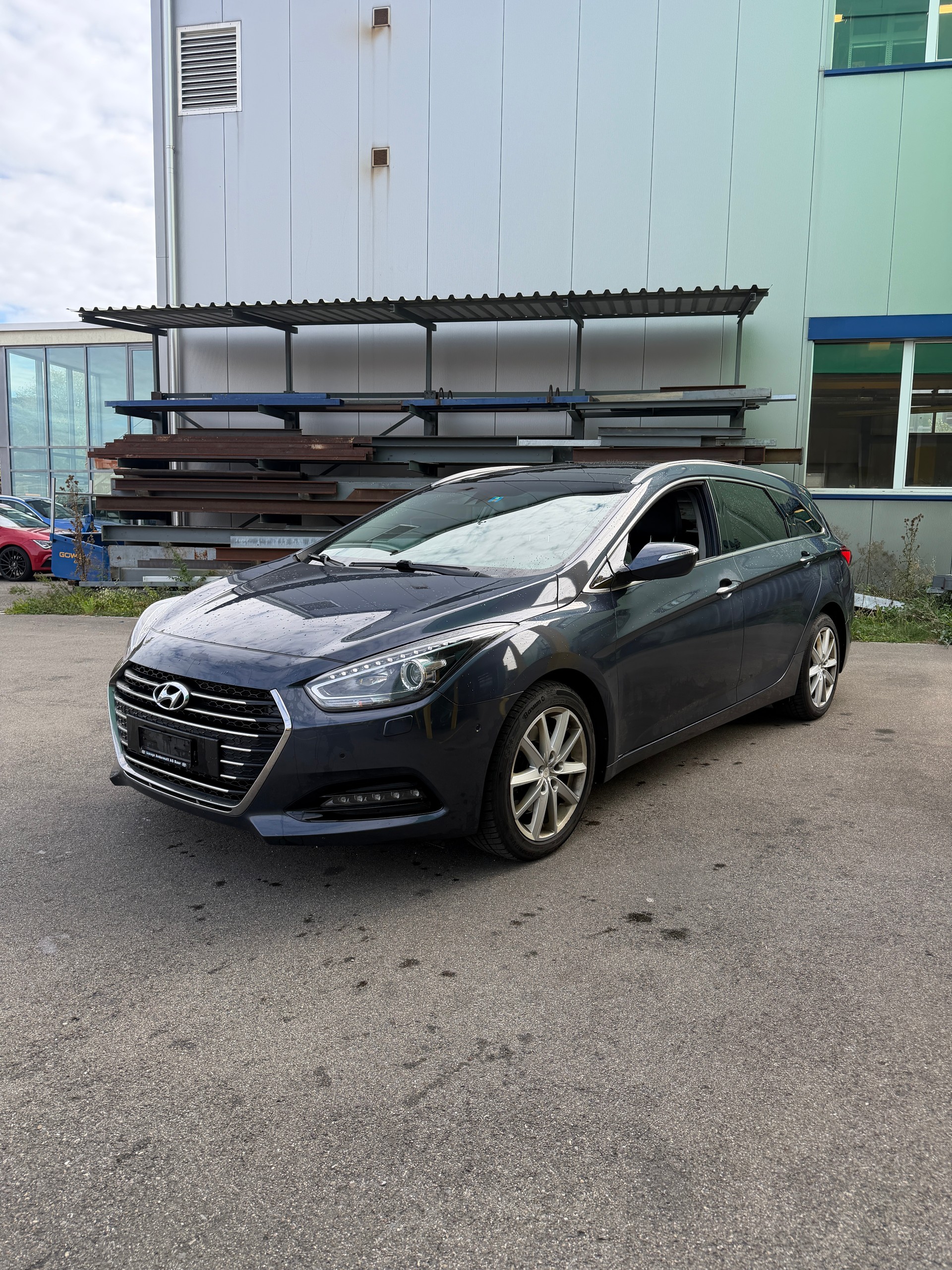 HYUNDAI i40 Wagon 1.7 CRDI Vertex Automatic-image-2