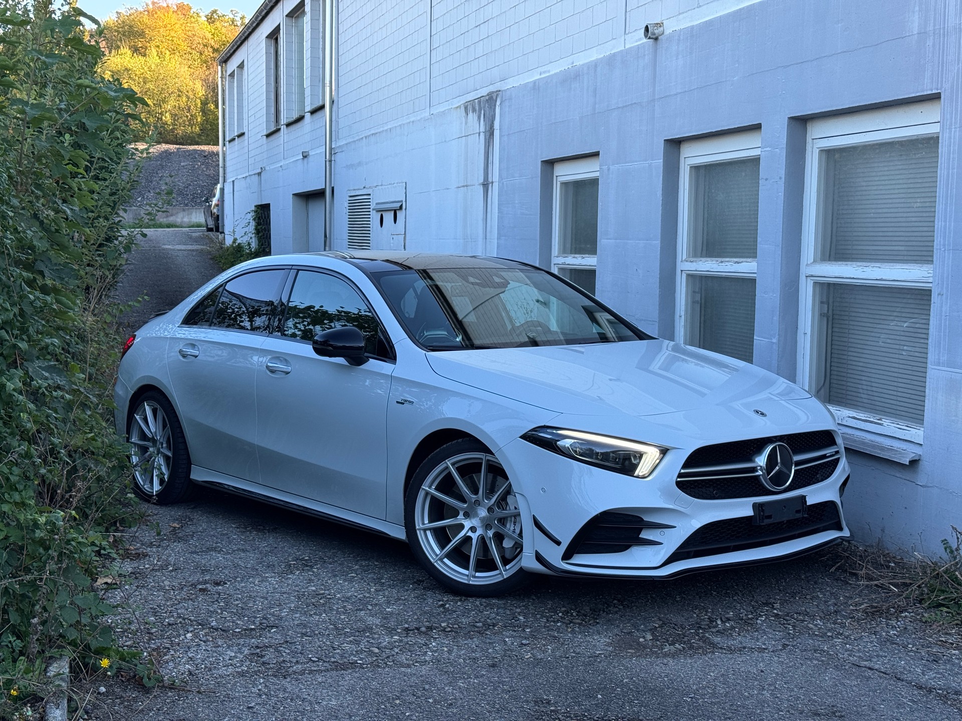 MERCEDES-BENZ A 35 AMG 4Matic Speedshift-image-0
