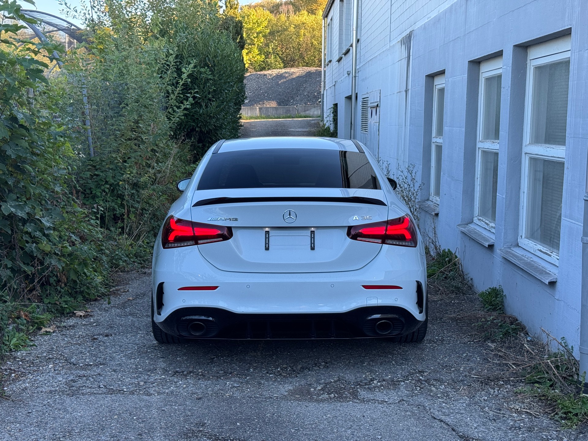 MERCEDES-BENZ A 35 AMG 4Matic Speedshift-image-5