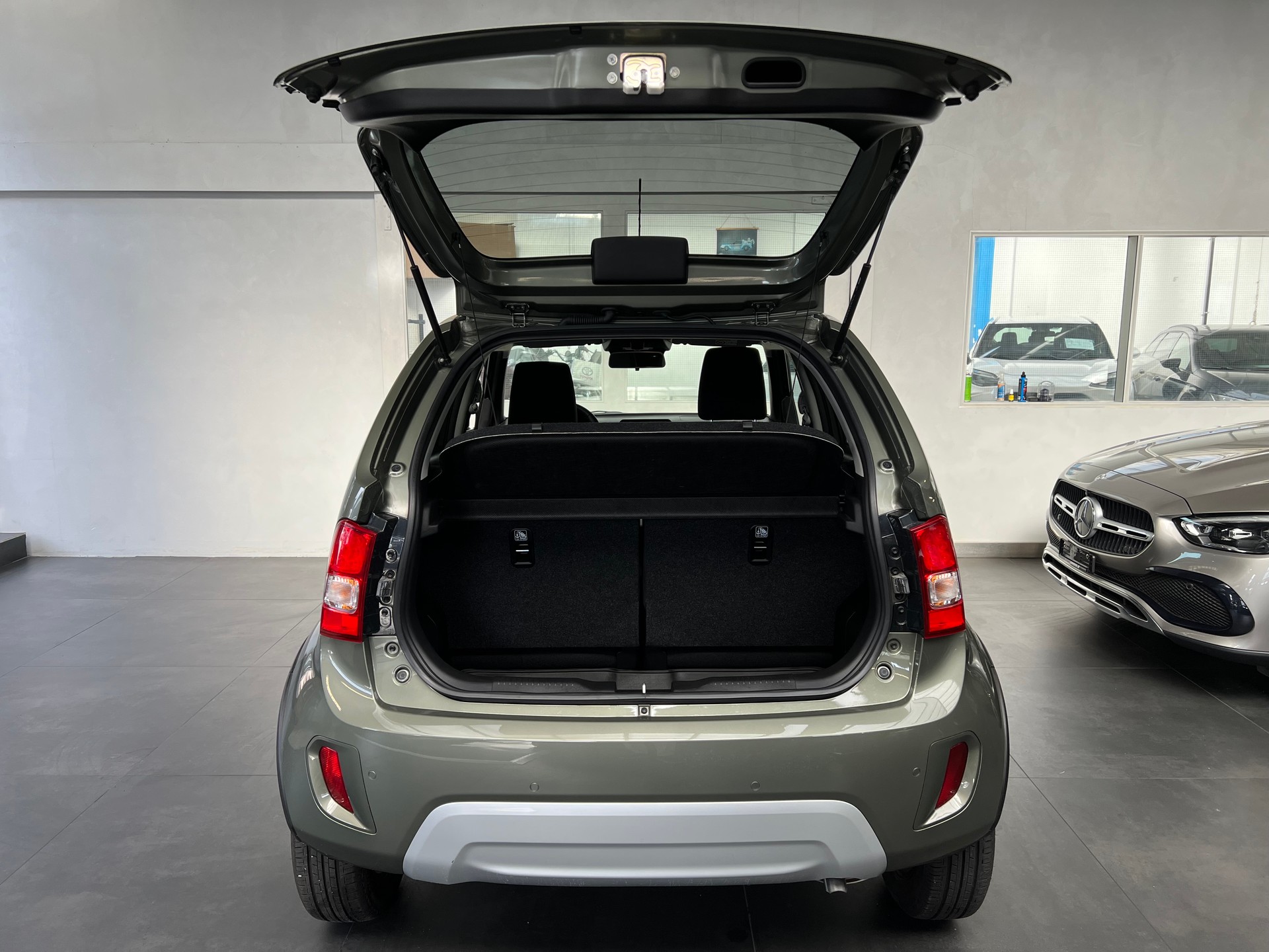 SUZUKI Ignis 1.2i Compact Top Hybrid CVT-image-10