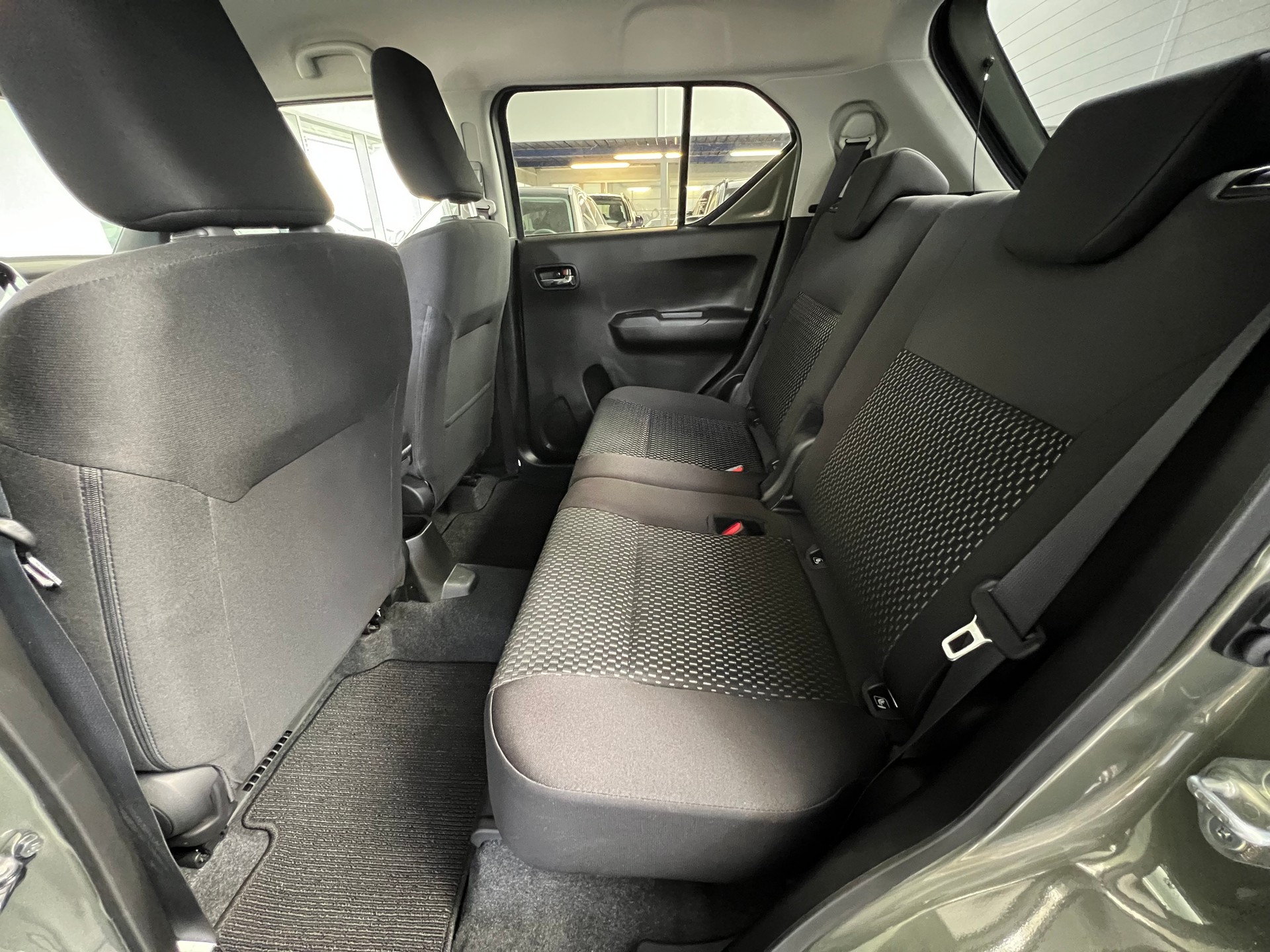 SUZUKI Ignis 1.2i Compact Top Hybrid CVT-image-9