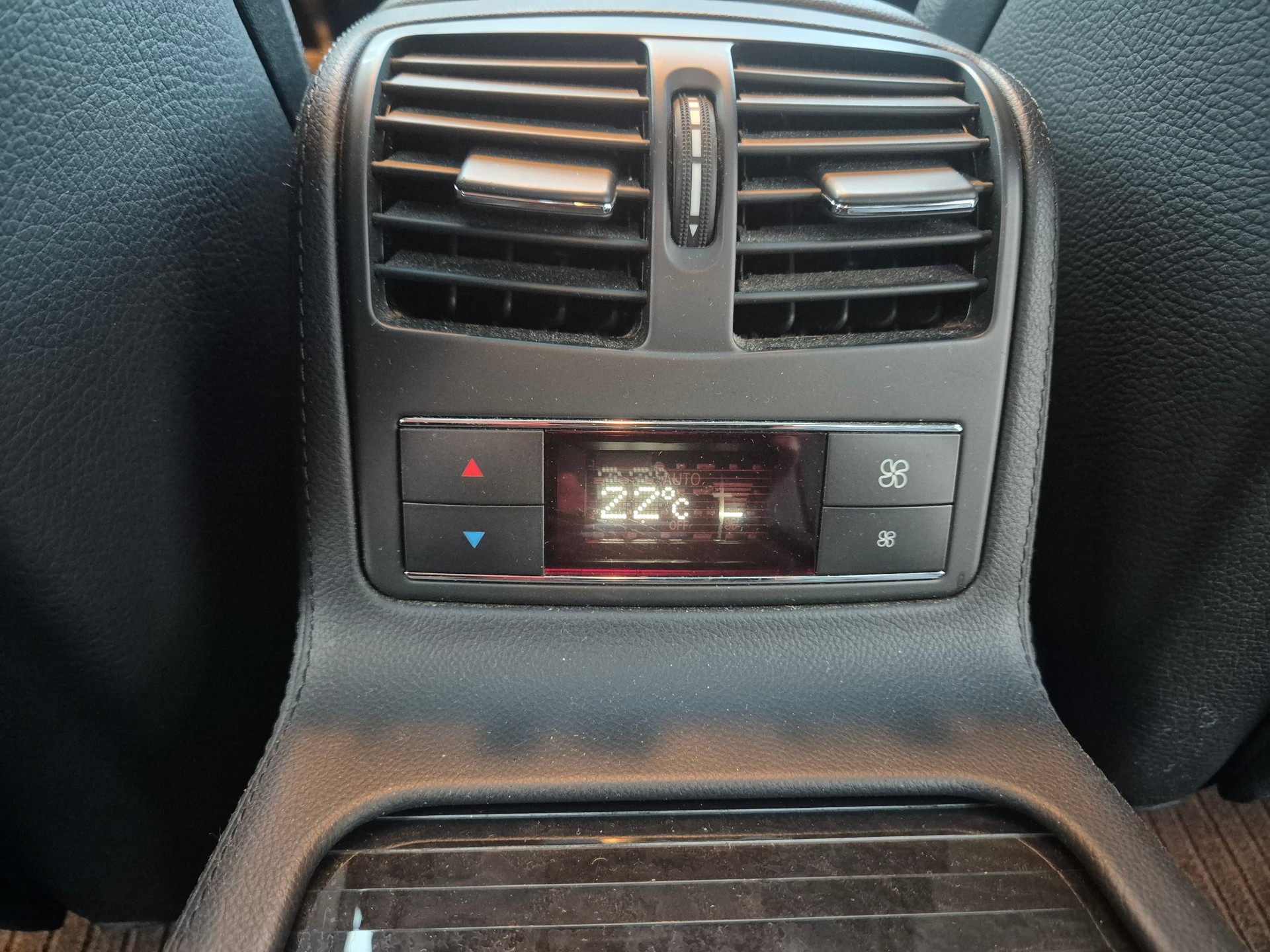 MERCEDES-BENZ CLS 350 CDI 4Matic 7G-Tronic-image-20
