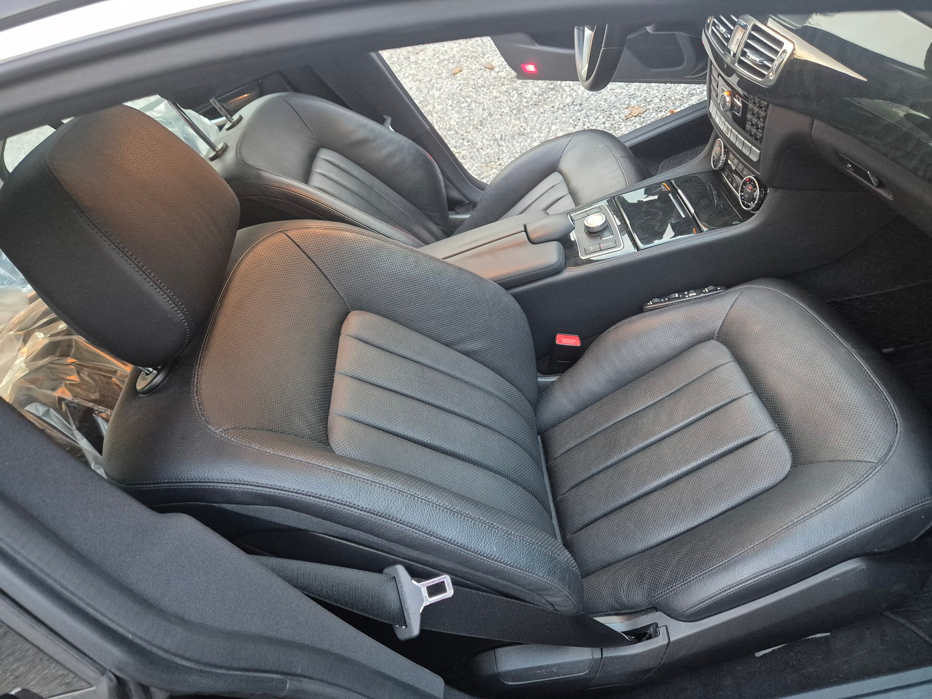 MERCEDES-BENZ CLS 350 CDI 4Matic 7G-Tronic-image-23
