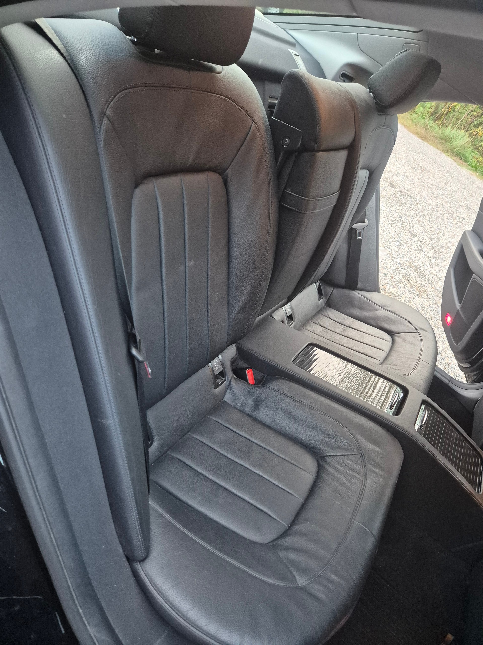 MERCEDES-BENZ CLS 350 CDI 4Matic 7G-Tronic-image-21