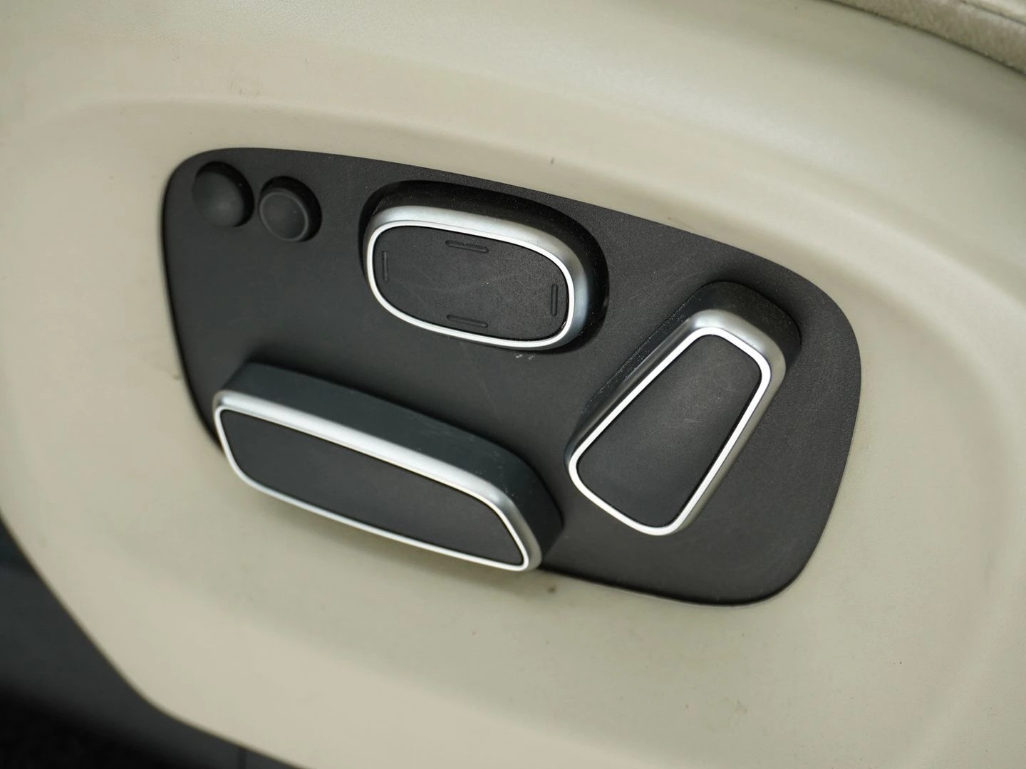 LAND ROVER Range Rover 5.0 V8 SC Vogue Automatic-image-10