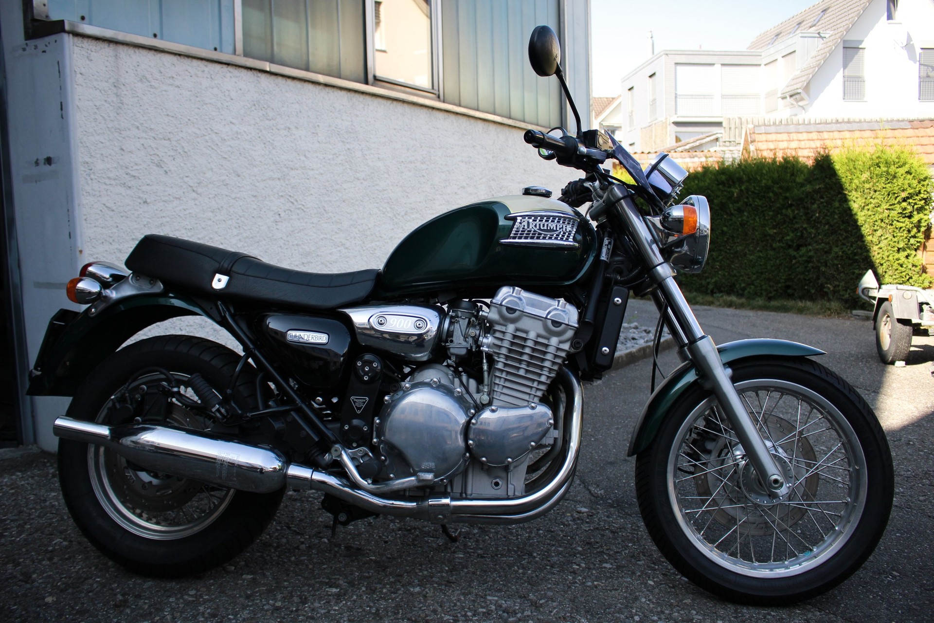 TRIUMPH Thunderbird 900