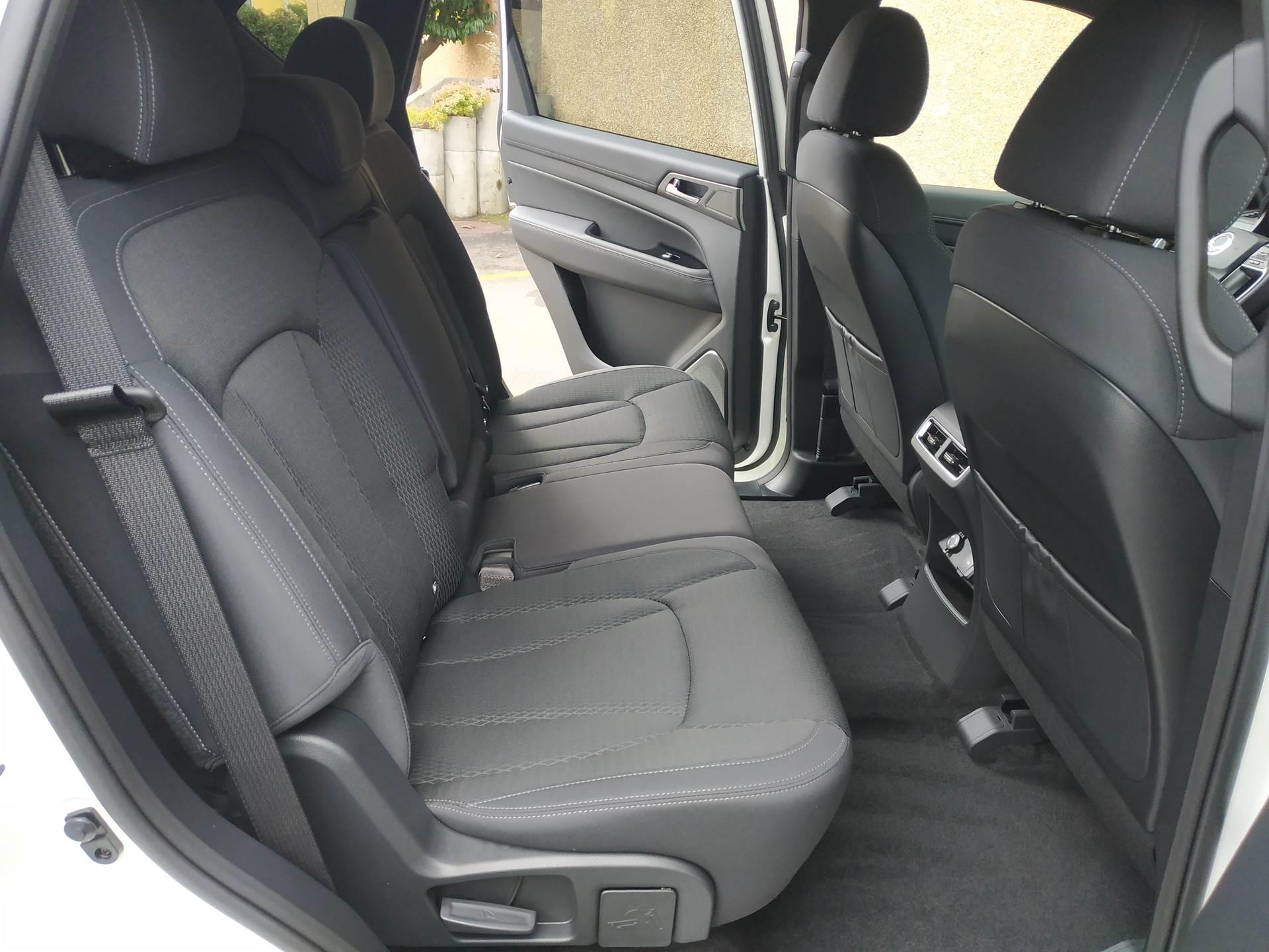 KGM-SsangYong Rexton 2.2 CRDi Platinum 4WD AT-image-17