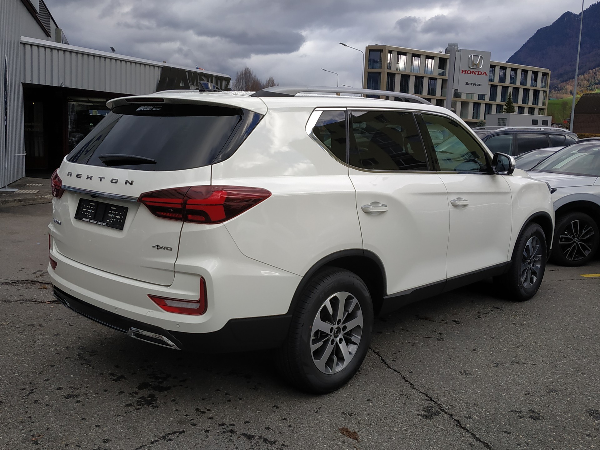 KGM-SsangYong Rexton 2.2 CRDi Platinum 4WD AT-image-5