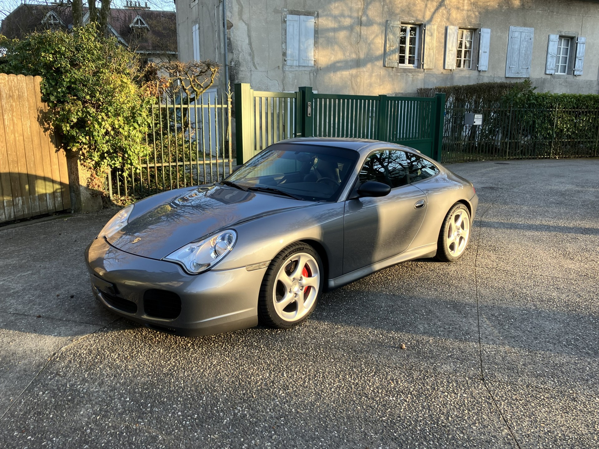 PORSCHE 911 Carrera 4 S-image-4