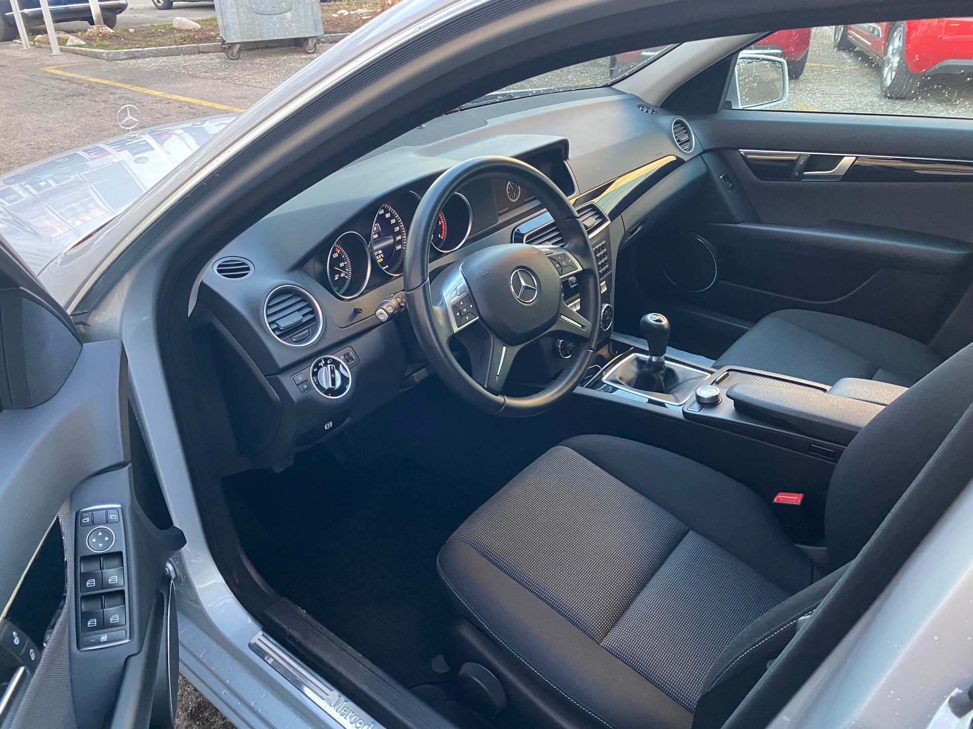 MERCEDES-BENZ C 200 CDI Avantgarde-image-9