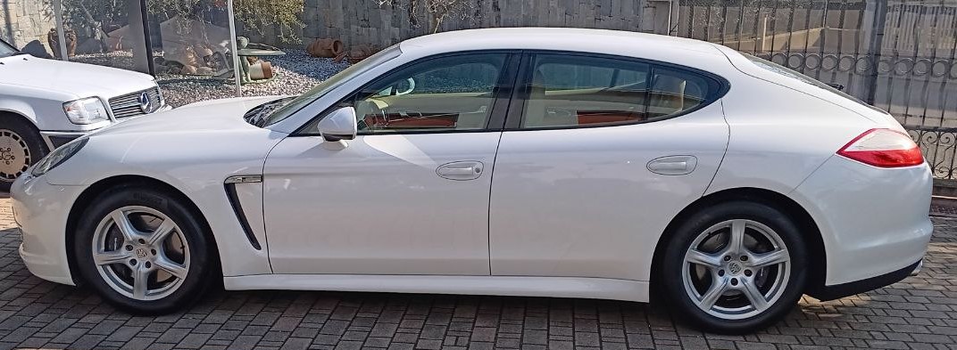 PORSCHE Panamera 4 3.6 PDK-image-3