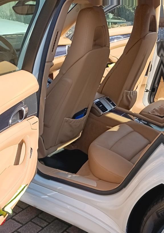 PORSCHE Panamera 4 3.6 PDK-image-2