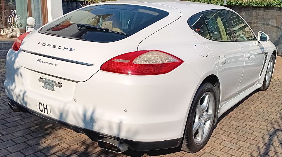 PORSCHE Panamera 4 3.6 PDK-image-4
