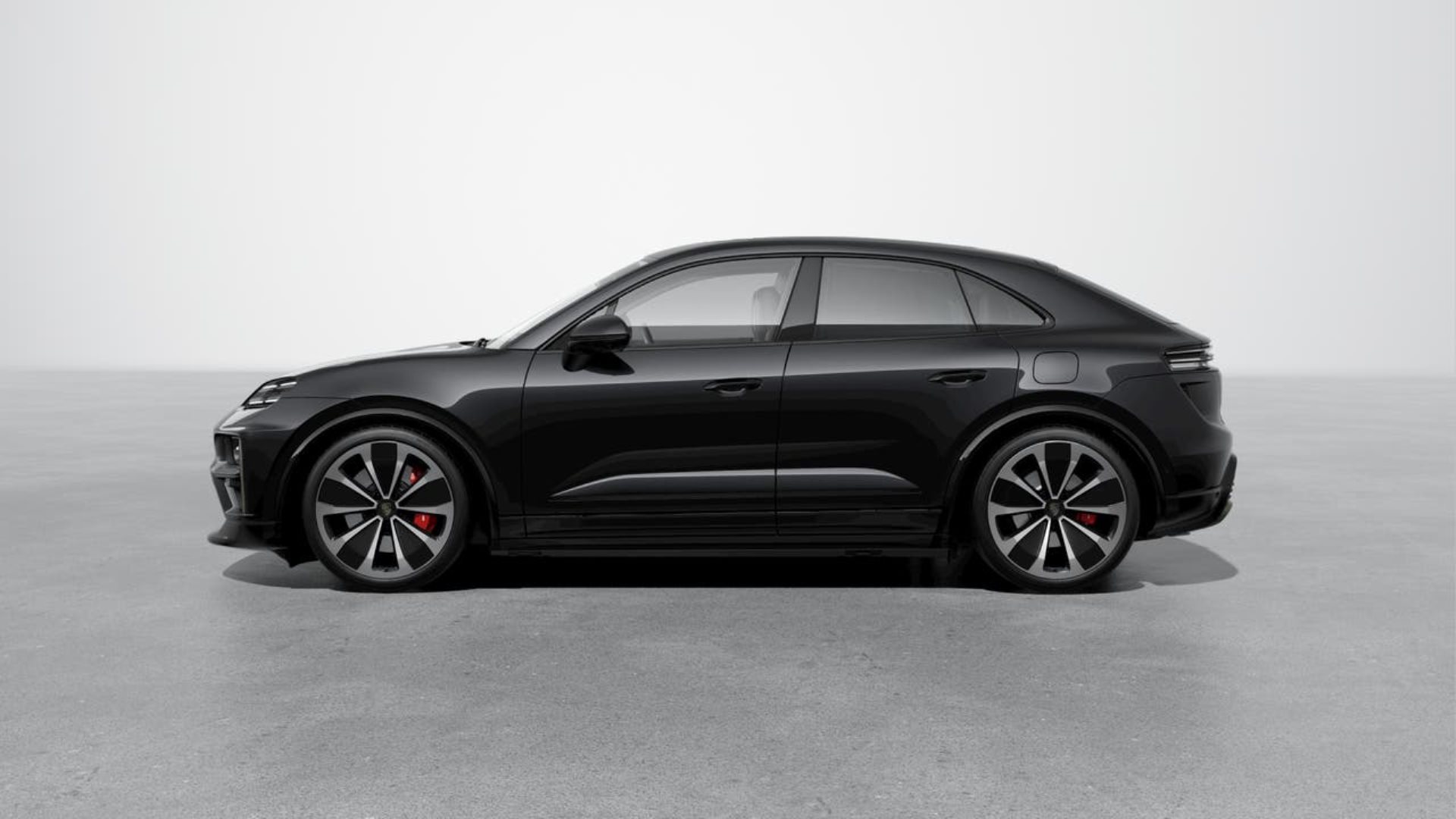 PORSCHE Macan Turbo-image-1