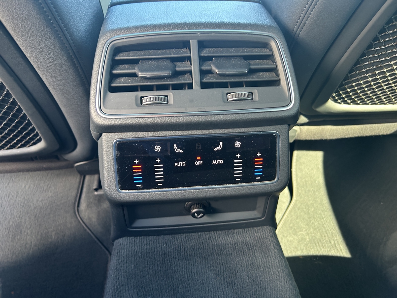 AUDI A7 Sportback 45 TFSI quattro S-tronic-image-14