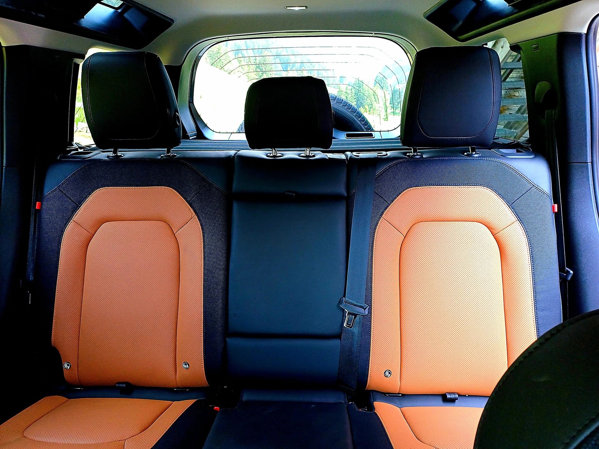 LAND ROVER Defender 110 P400e Si4 PHEV X-Dynamic HSE AT8-image-11