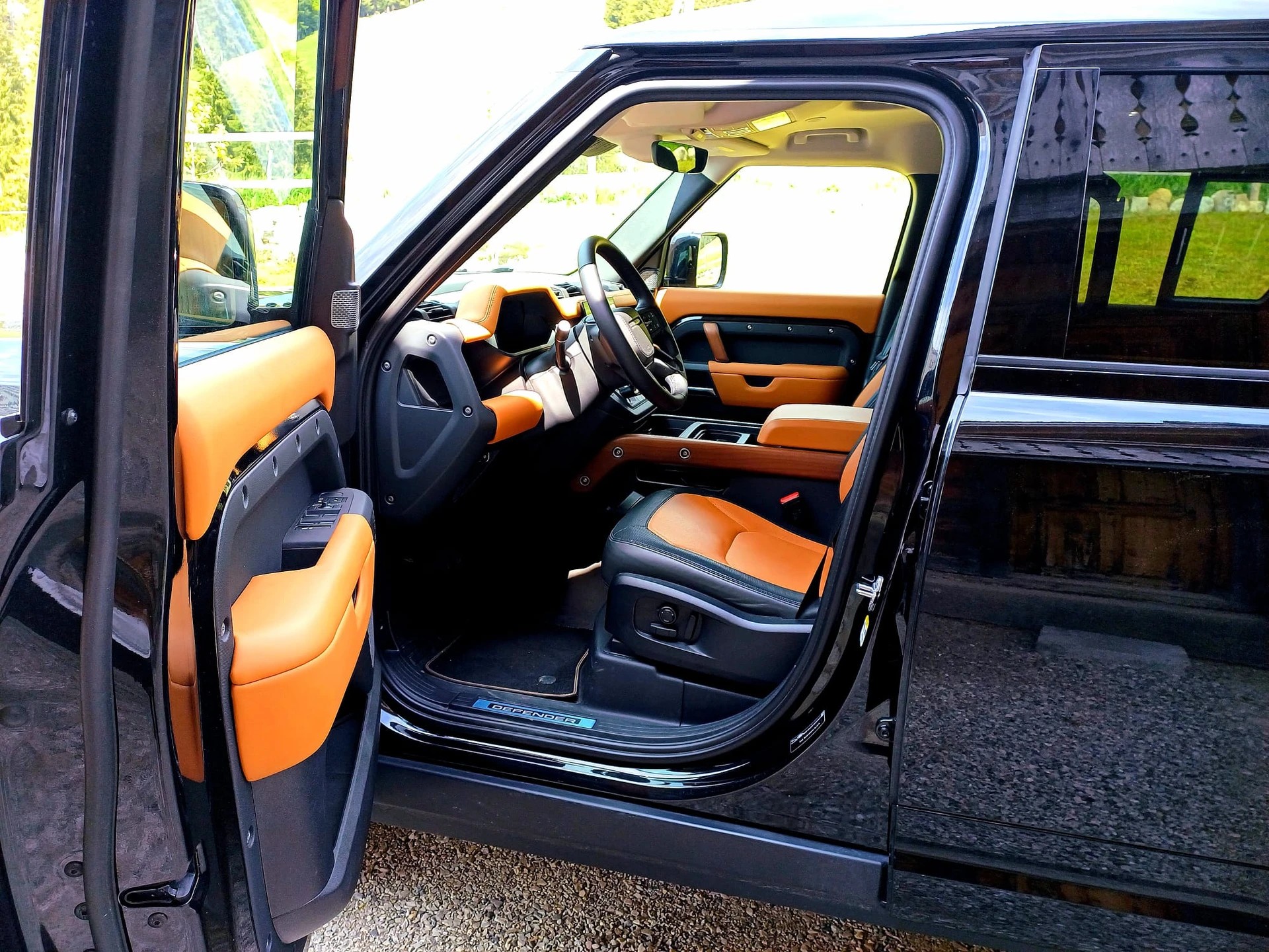 LAND ROVER Defender 110 P400e Si4 PHEV X-Dynamic HSE AT8-image-7