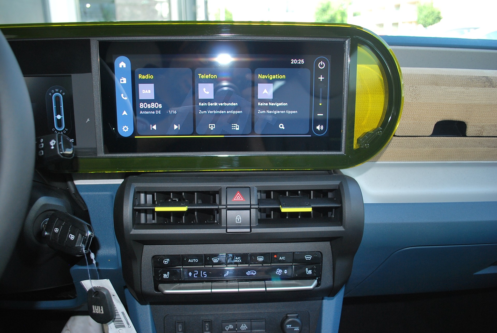FIAT Grande Panda Elektro La Prima-image-11