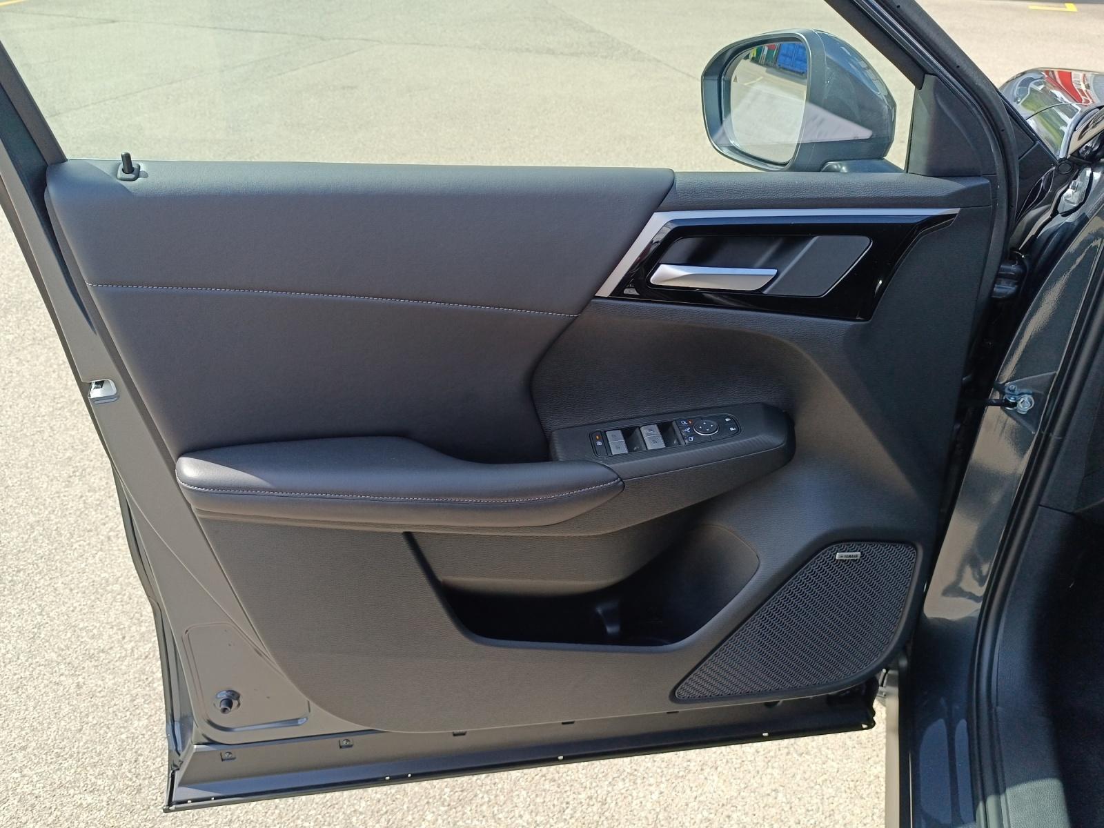 MITSUBISHI Outlander 2.4 PHEV Intense 4x4-image-12
