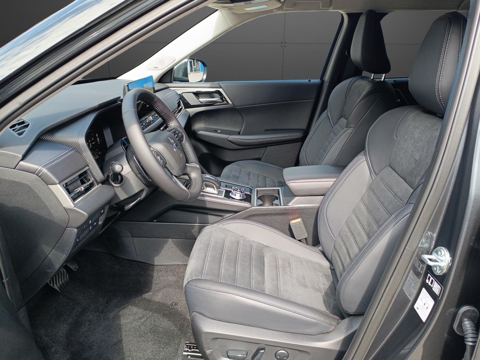 MITSUBISHI Outlander 2.4 PHEV Intense 4x4-image-9