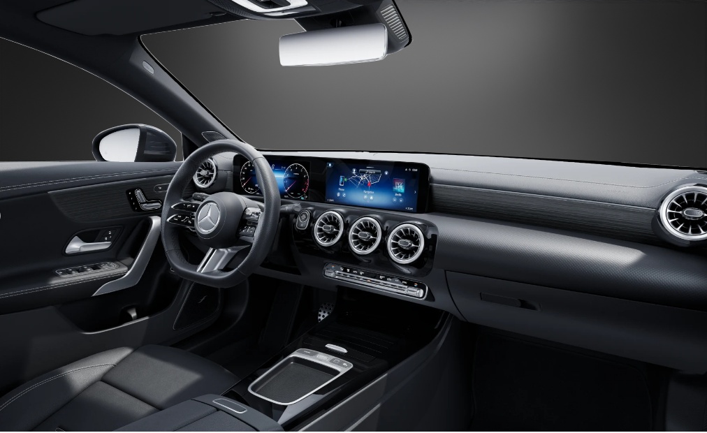 MERCEDES-BENZ CLA Shooting Brake 250 4Matic 8G-DCT-image-7