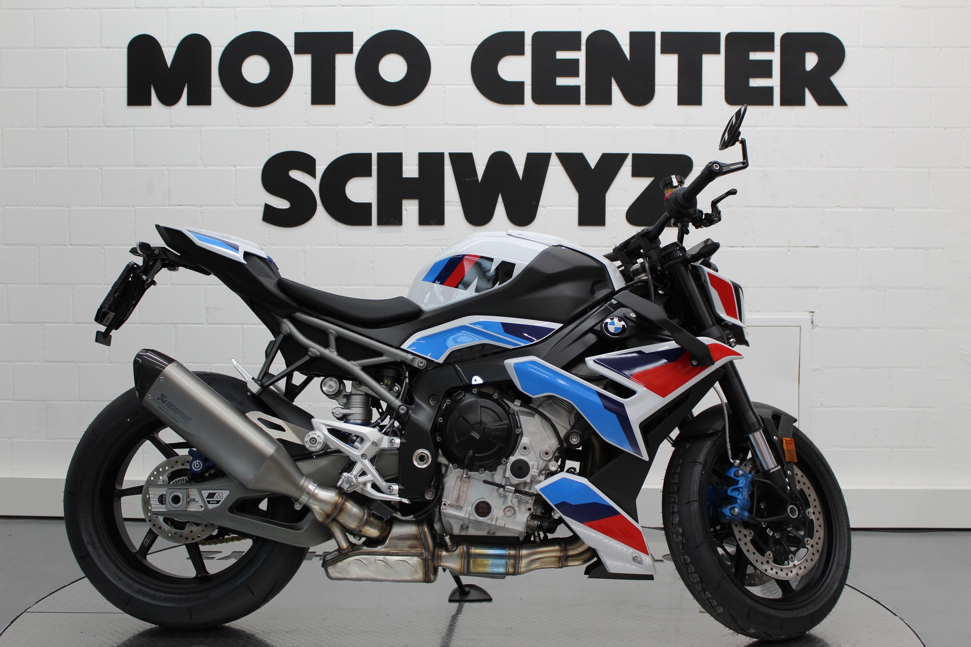 BMW M 1000 R