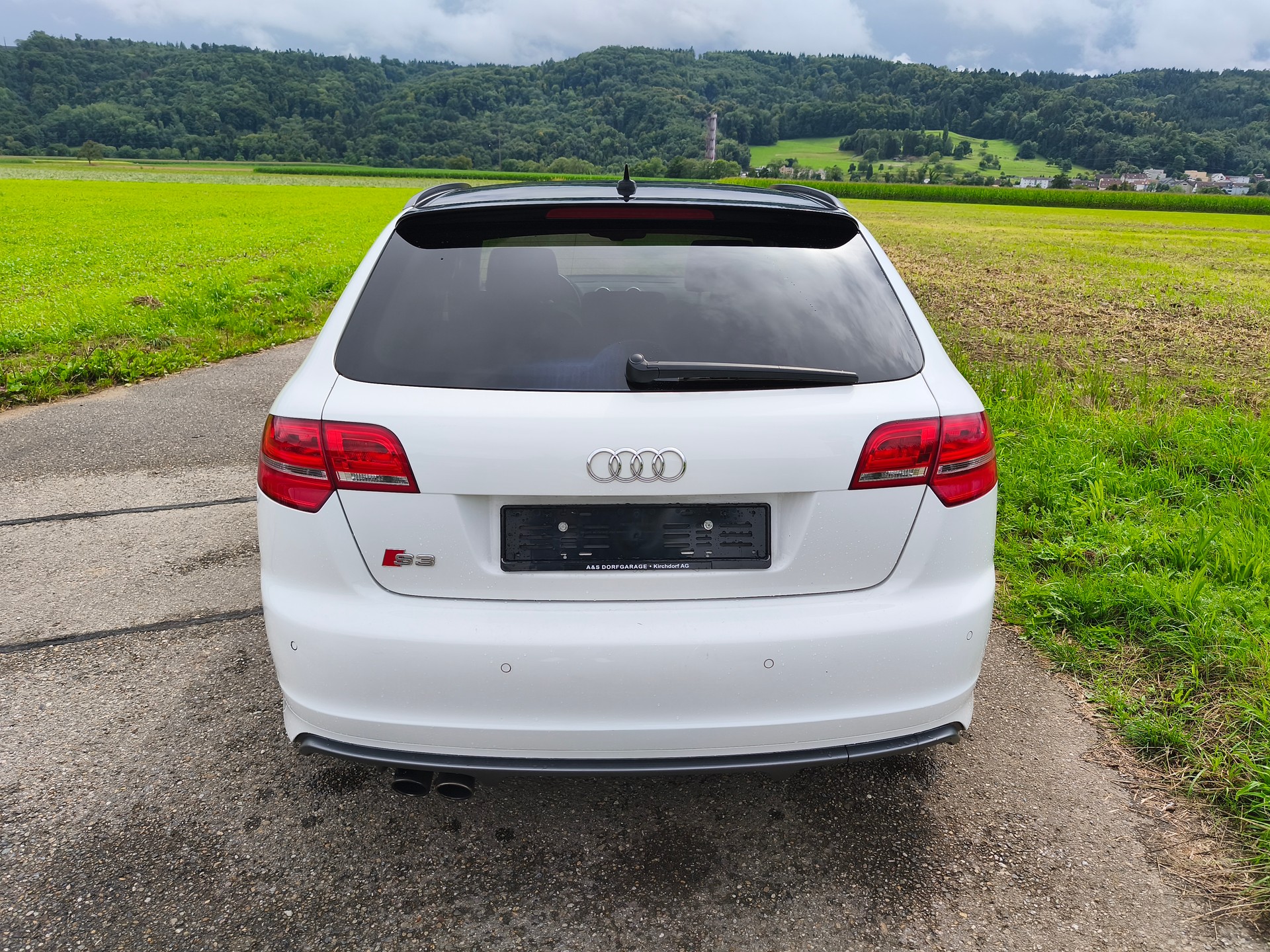 AUDI S3 Sportback 2.0 TFSI quattro S-tronic-image-3