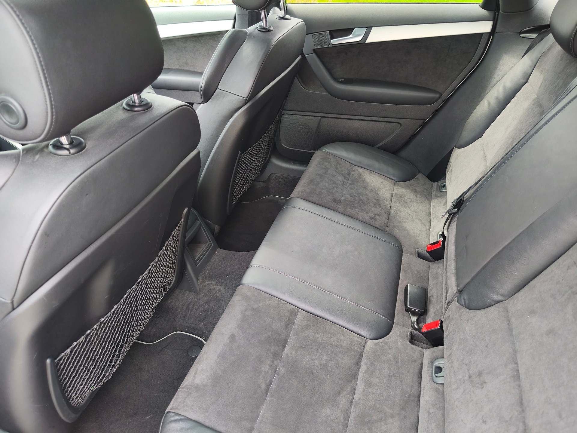 AUDI S3 Sportback 2.0 TFSI quattro S-tronic-image-10