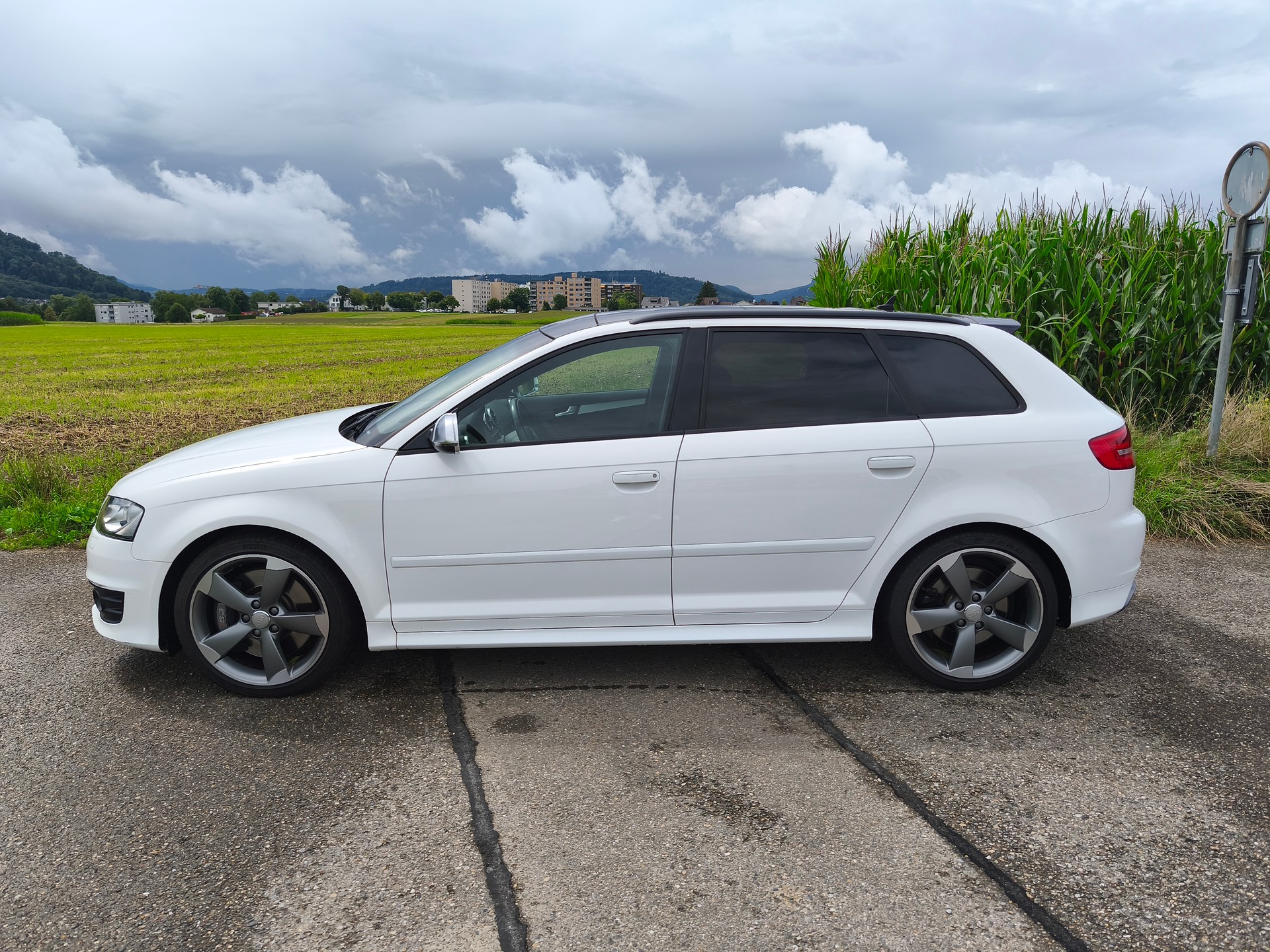 AUDI S3 Sportback 2.0 TFSI quattro S-tronic-image-1